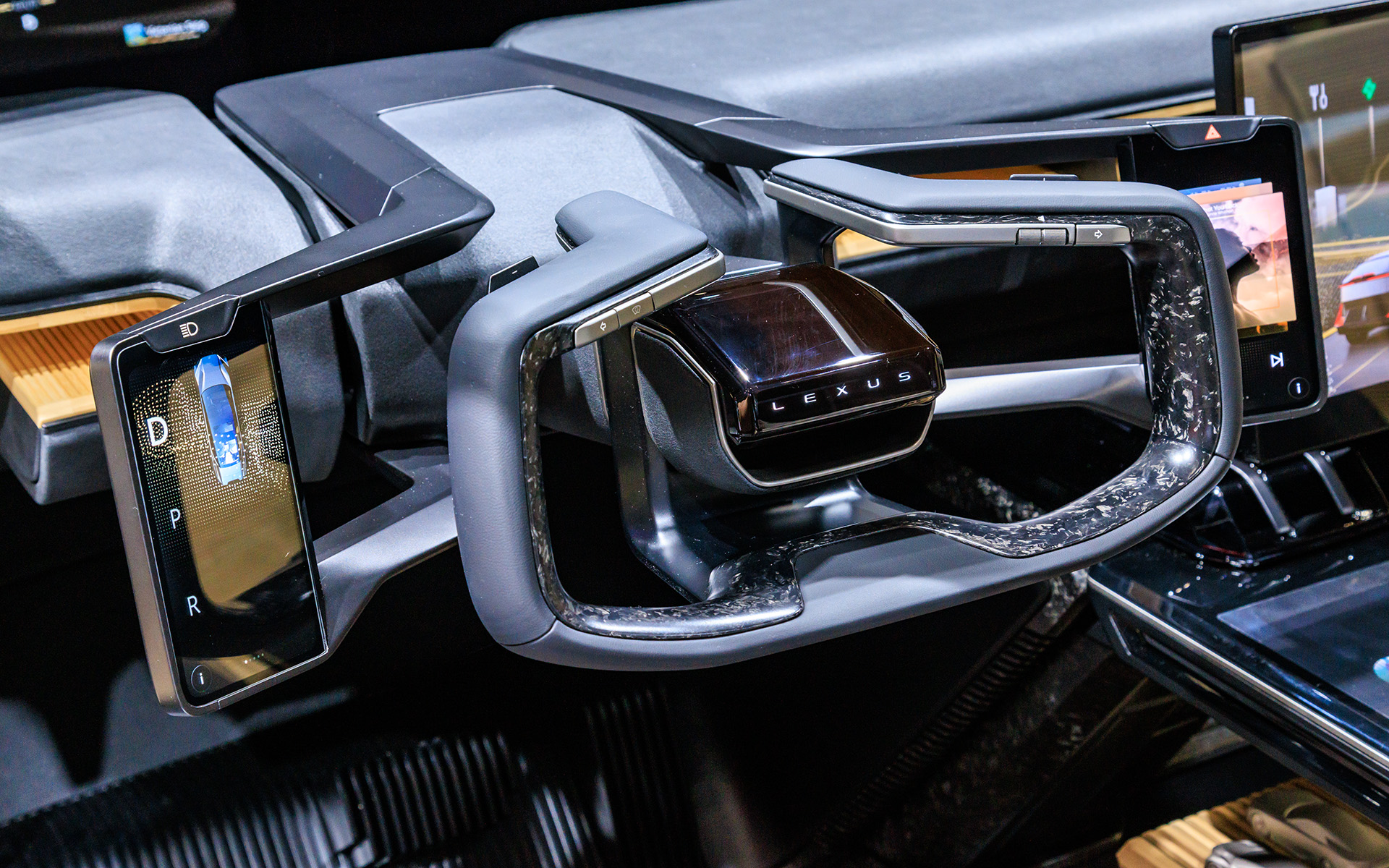 ステアバイワイヤのステアリングとデジタルパッド