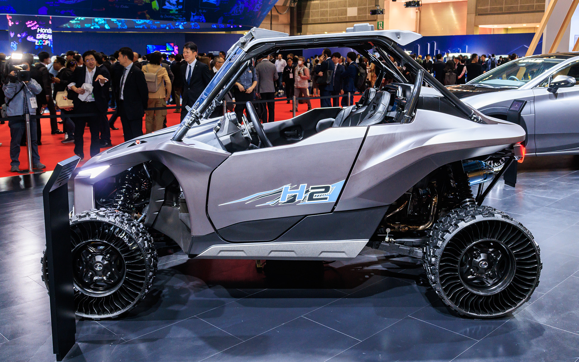 水素エンジンを搭載した「ROV CONCEPT」