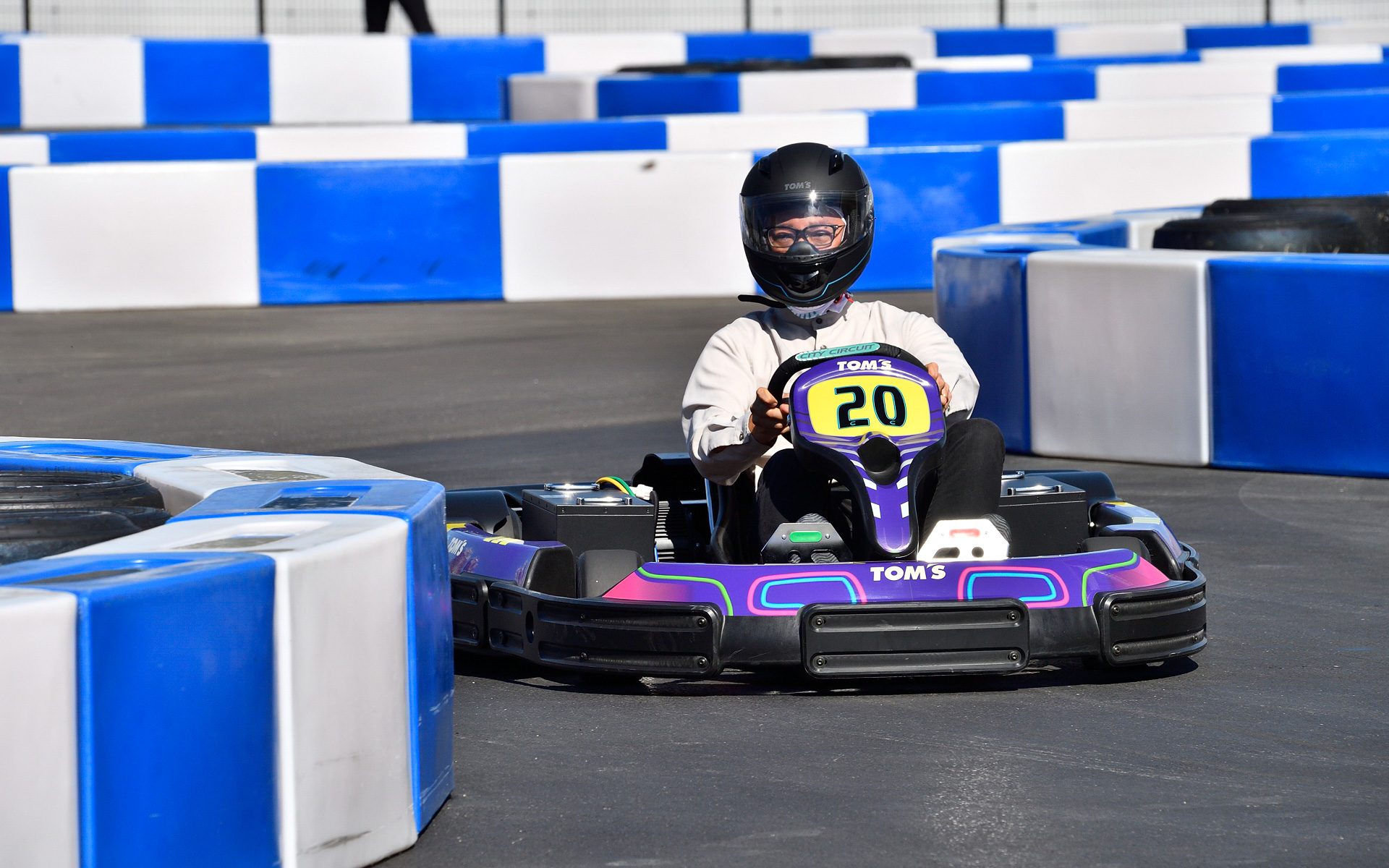 10月28日にプレオープンするEVカートサーキット「シティサーキット東京ベイ」を体験