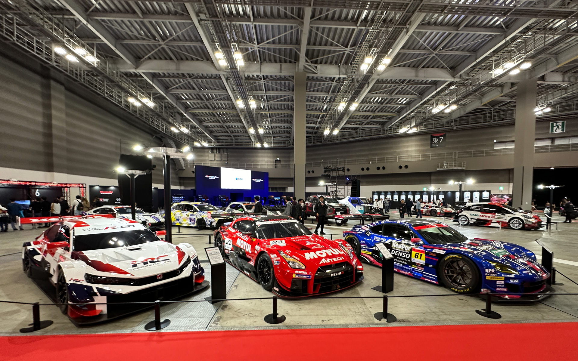 SUPER GTに参戦する、ホンダ「CIVIC TYPE R-GT CONCEPT」（2024年参戦用）、日産「MOTUL AUTECH GT-R GT500」（2019年）、スバル「SUBARU BRZ GT300 R&D SPORT」