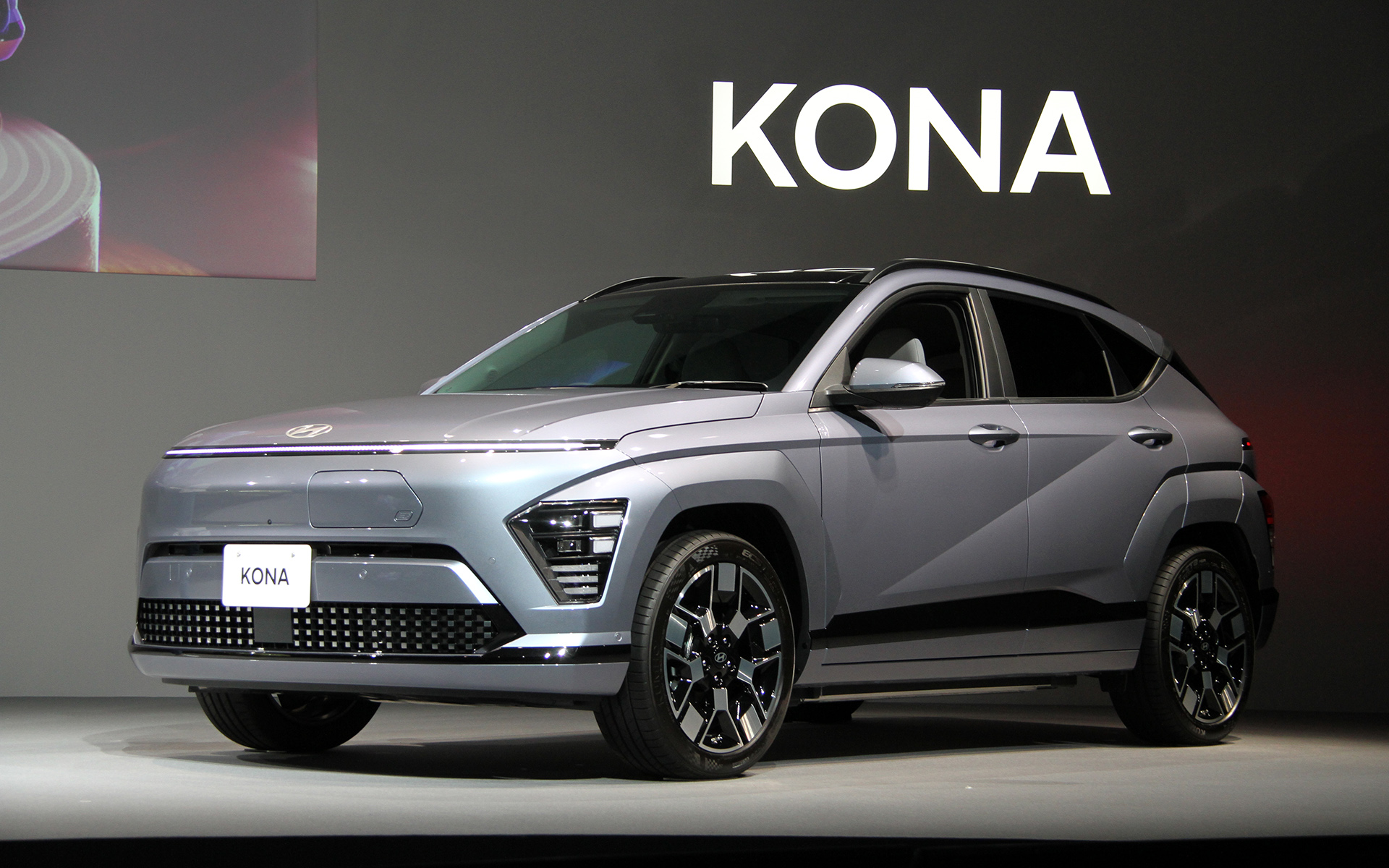 新型コナのボディサイズは4355×1825×1590mm（全長×全幅×全高）、ホイールベースは2660mm