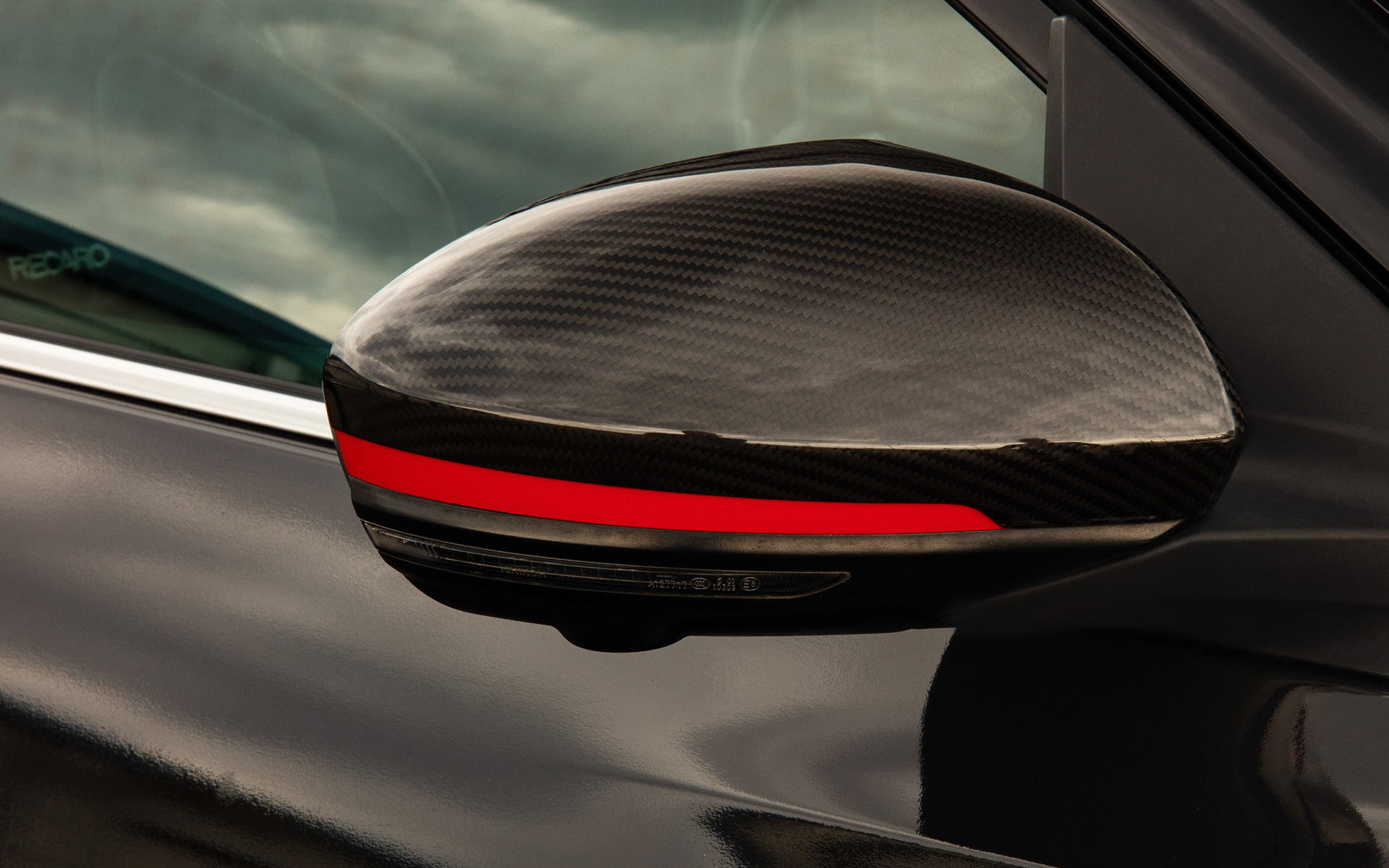 カーボンミラーカバー