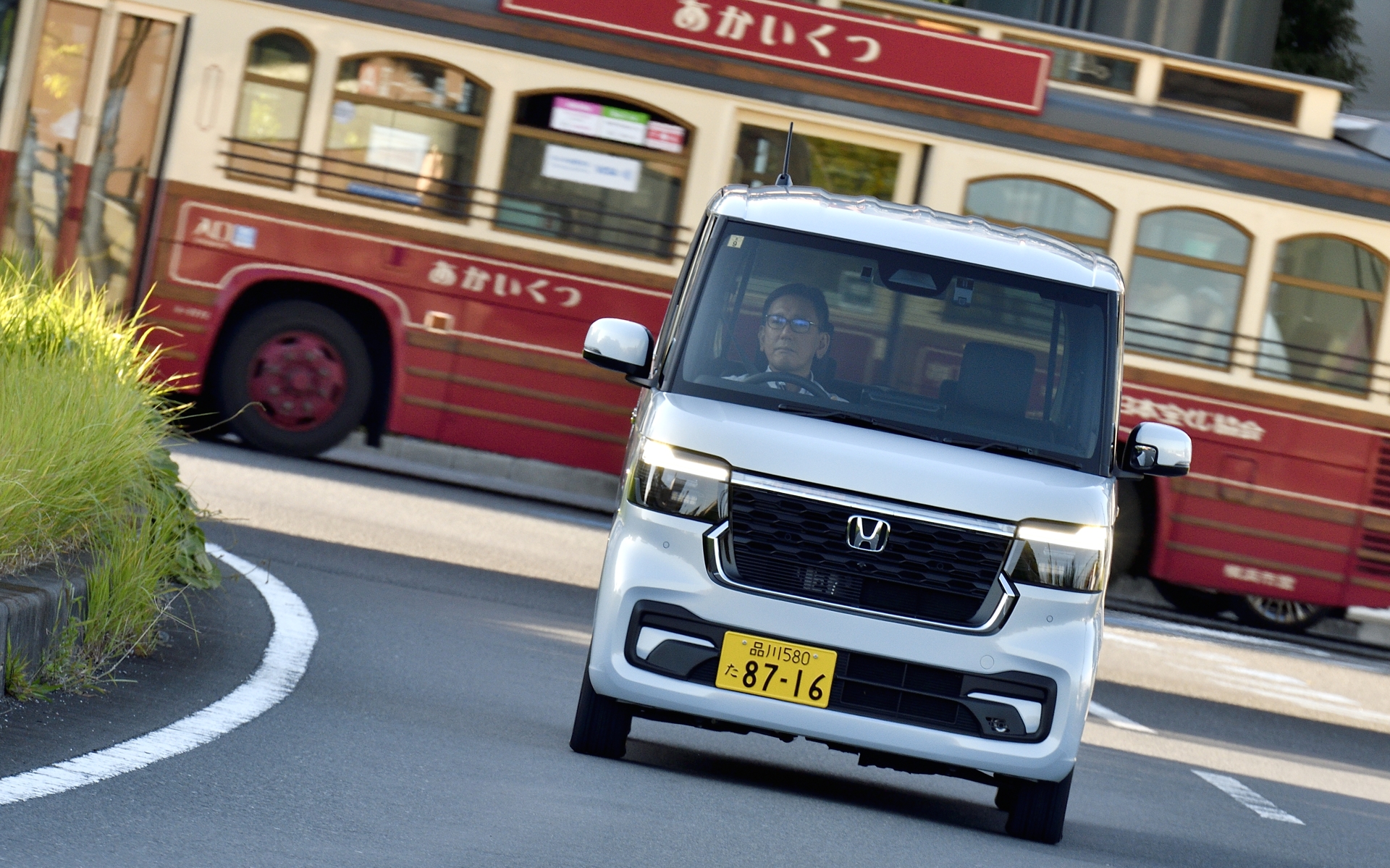 デザイン的にはベースグレード推しだが、走りを考えるとおススメはターボモデル