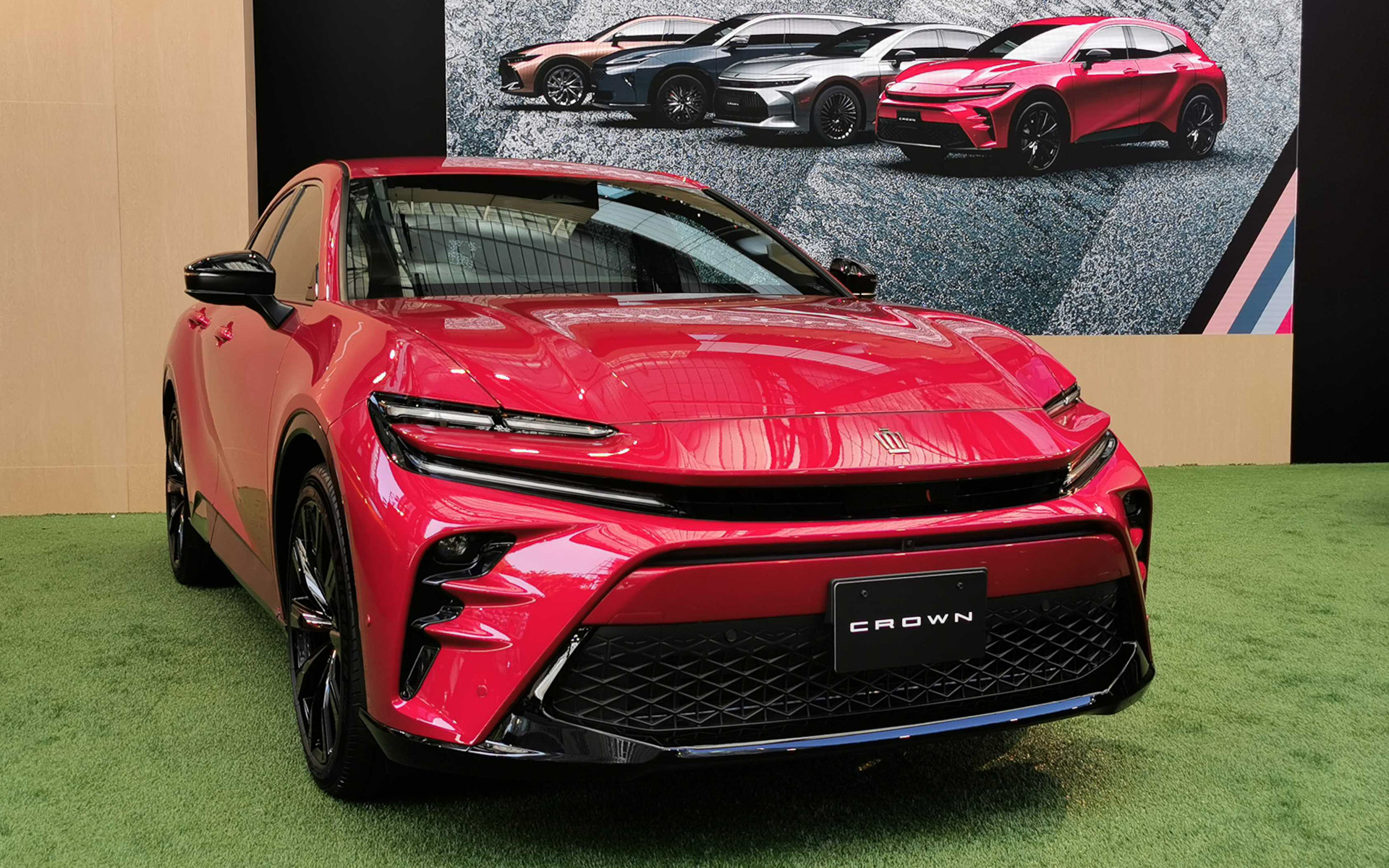 クラウンスポーツ