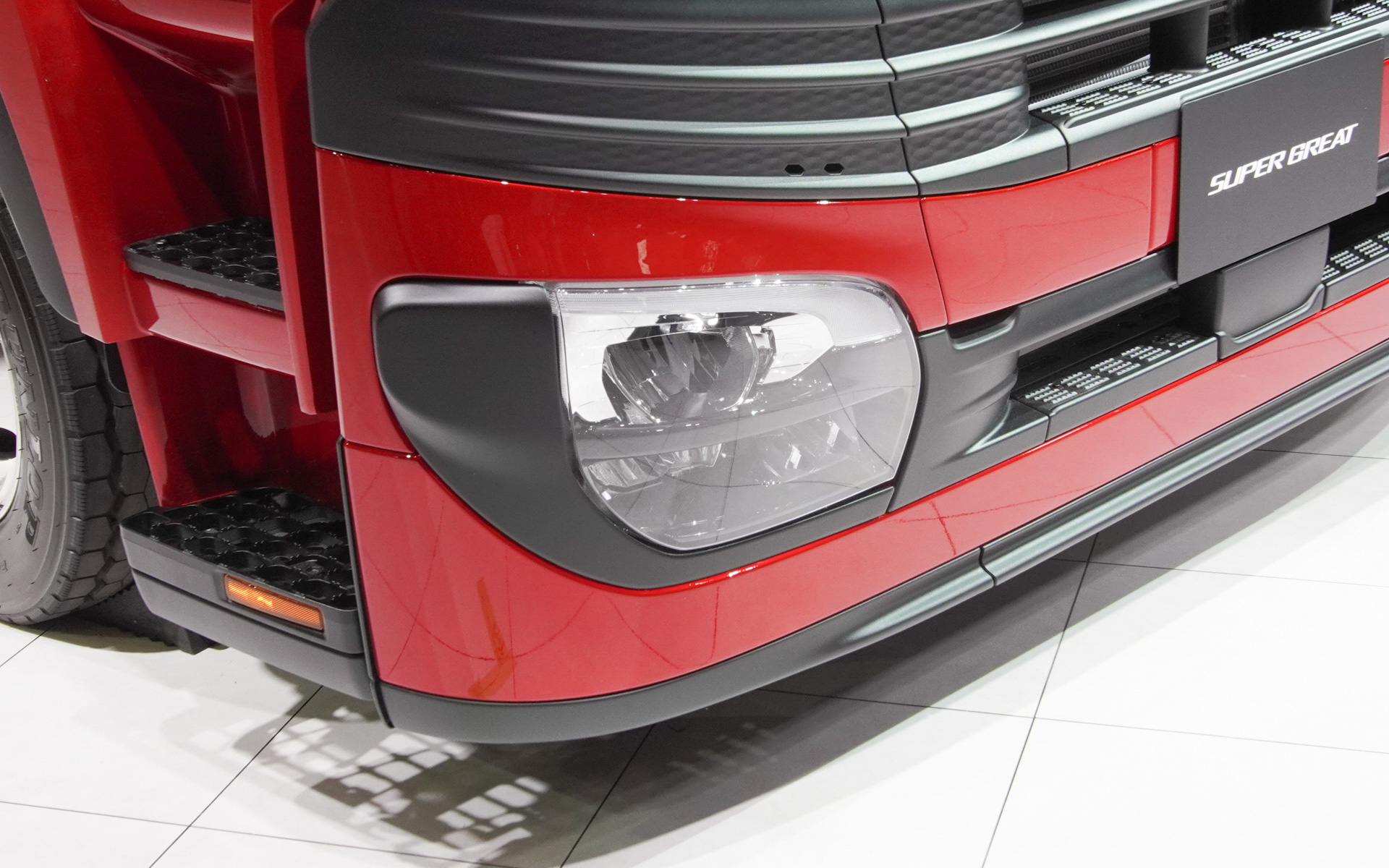 右側のヘッドライトユニット