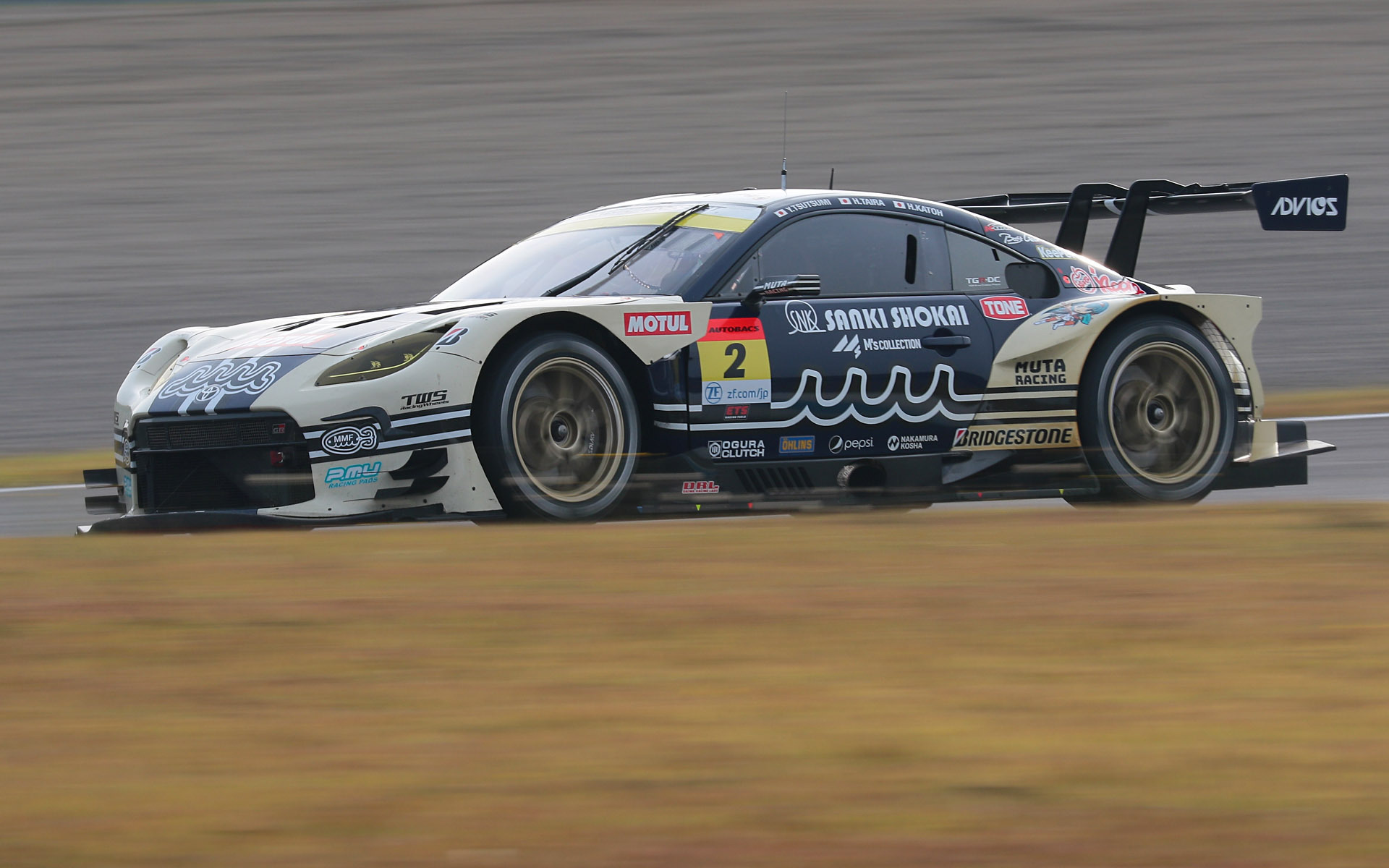 GT300のポールポジションは2号車 muta Racing GR86 GT（堤優威/平良響）