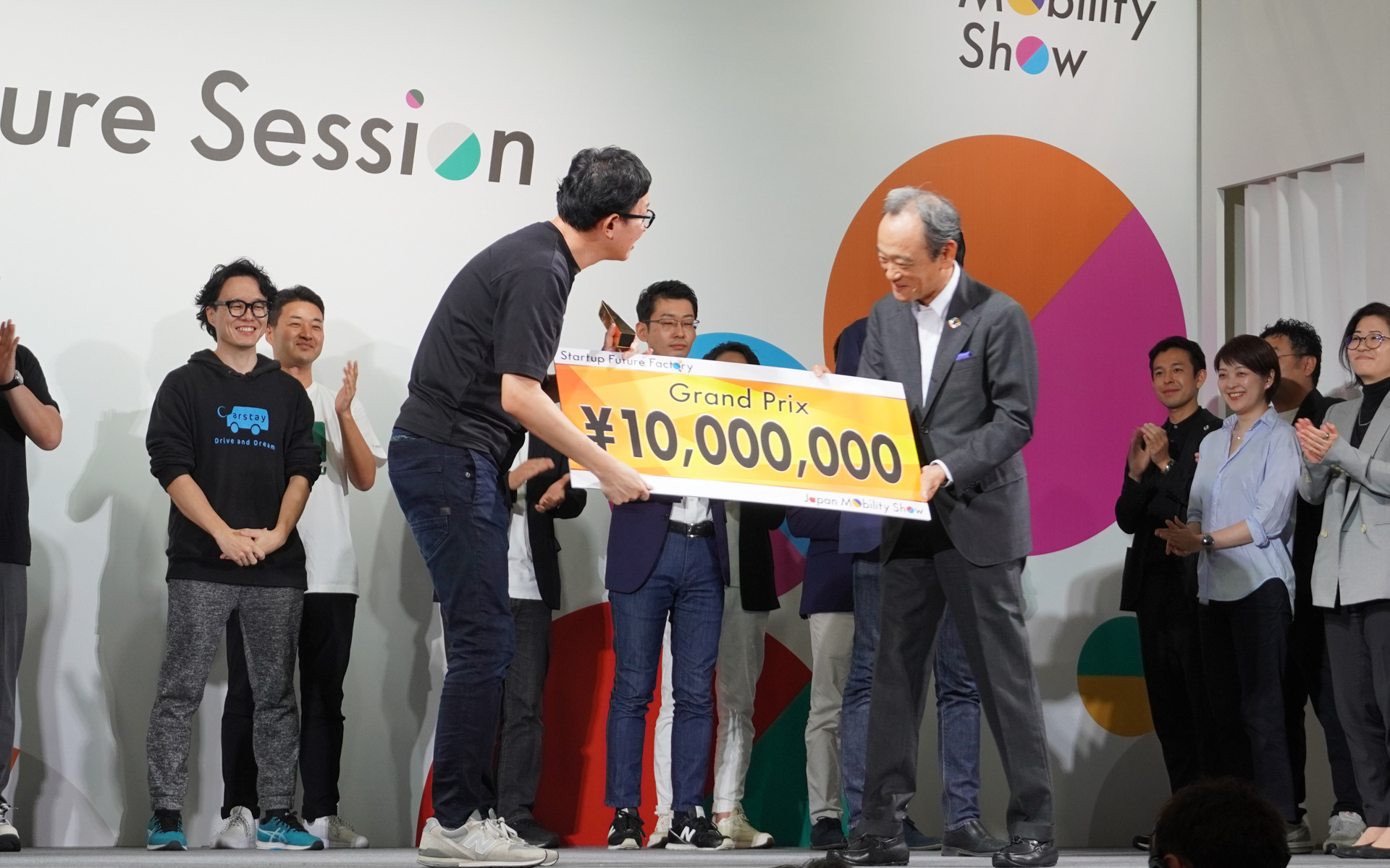 グランプリは賞金1000万円を獲得、同時に次回のジャパンモビリティショーの出展権利が与えられる