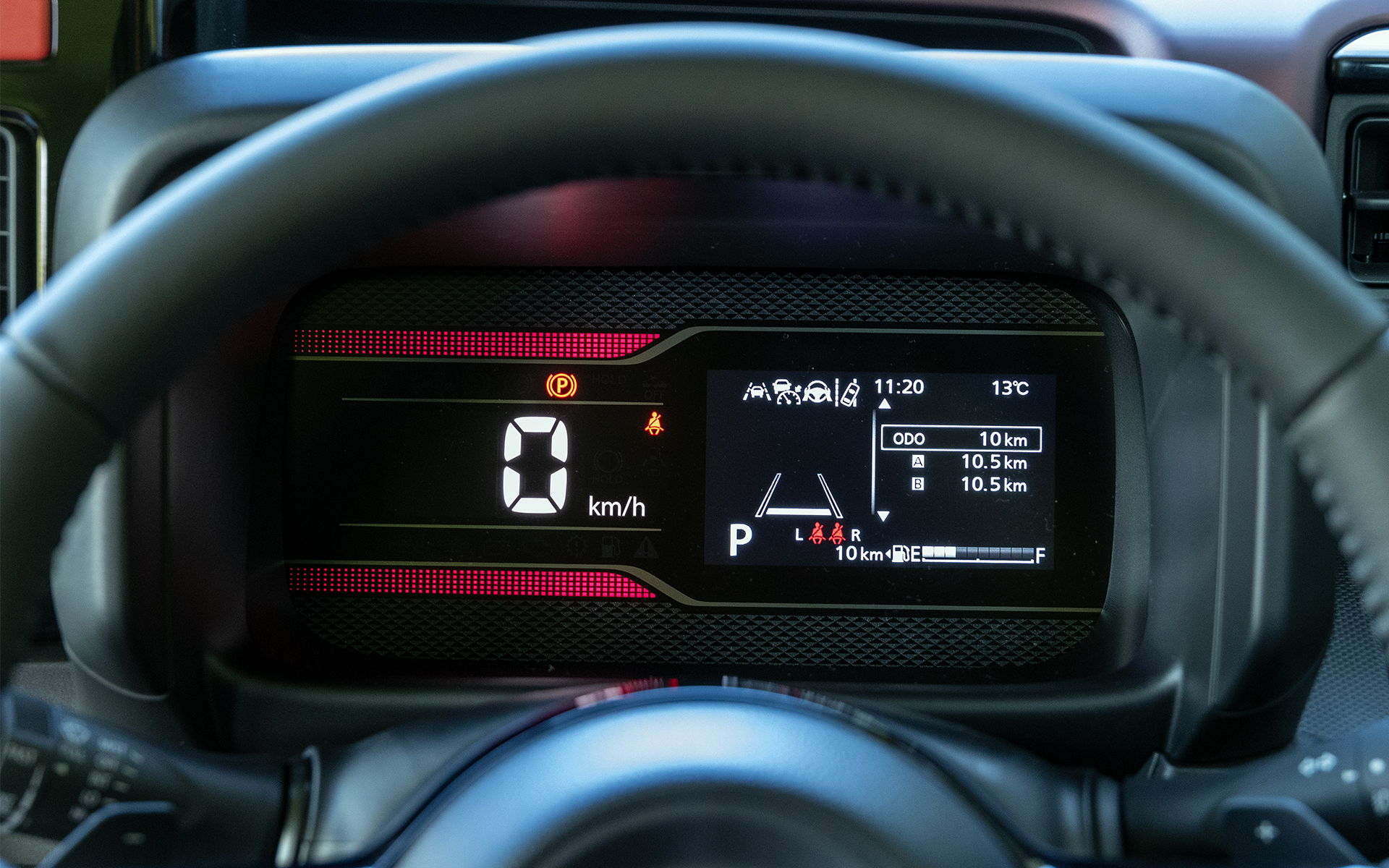 新型スペーシア カスタムのメーター