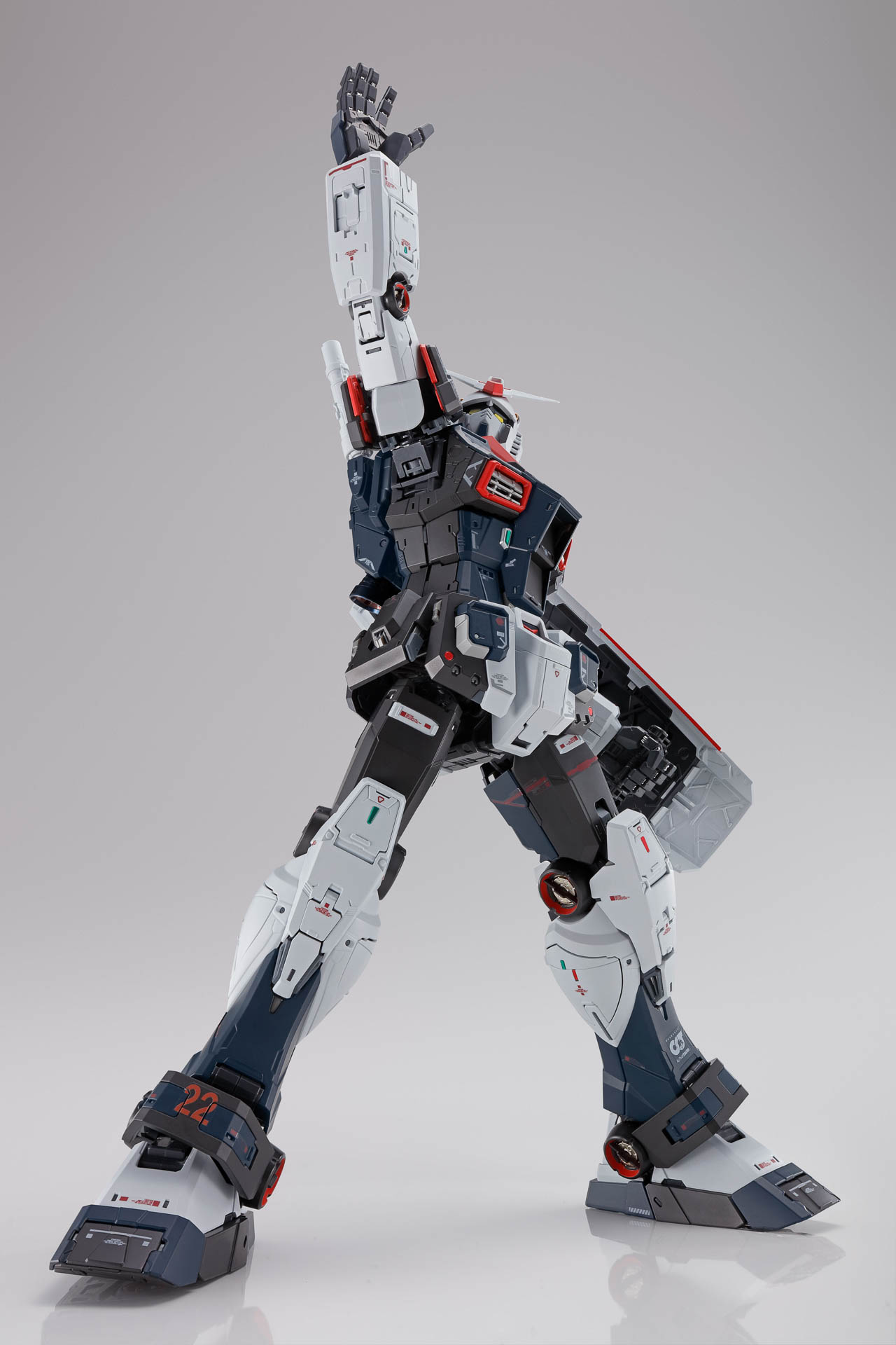 コラボデザインのRX-78-2 ガンダム