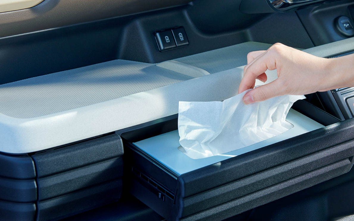 助手席ビッグオープントレー＆インパネボックス