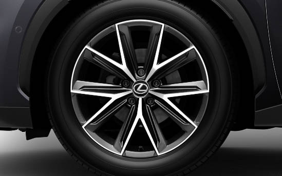 18インチアルミホイール（ダークグレーメタリック塗装 切削光輝）