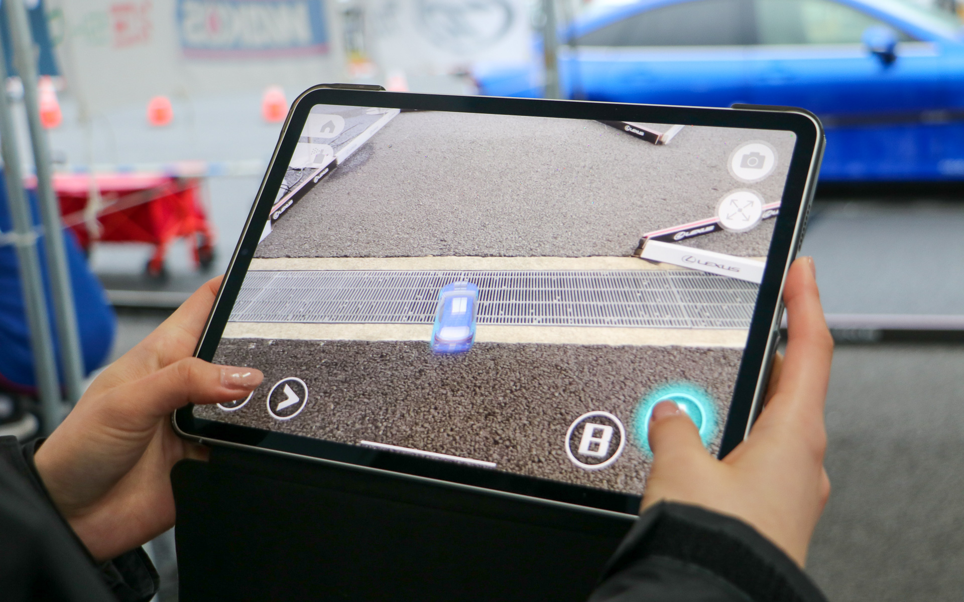 画面の中を走れる