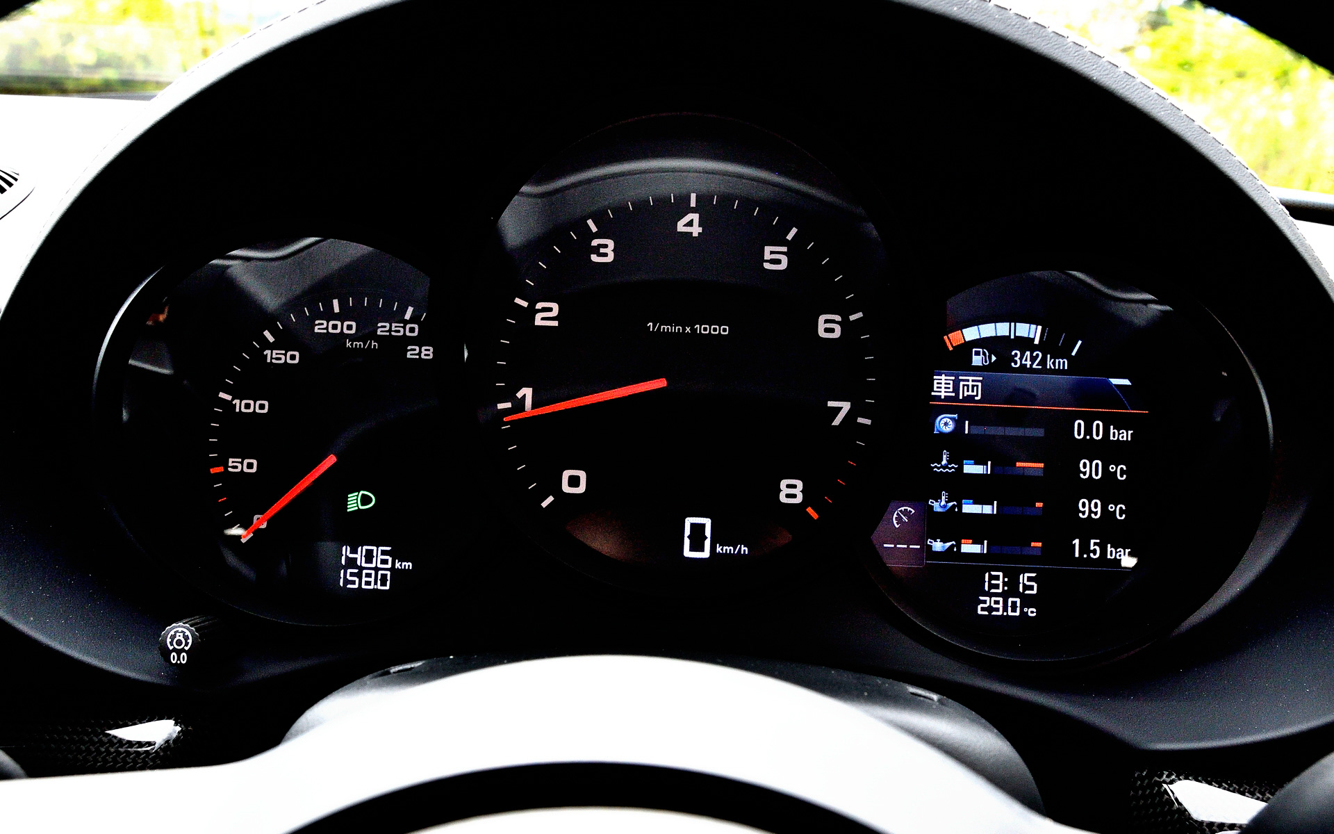 718ケイマンスタイルエディションのインテリアはブラックのレザーパッケージ（チョークのコントラストステッチ付）をセット