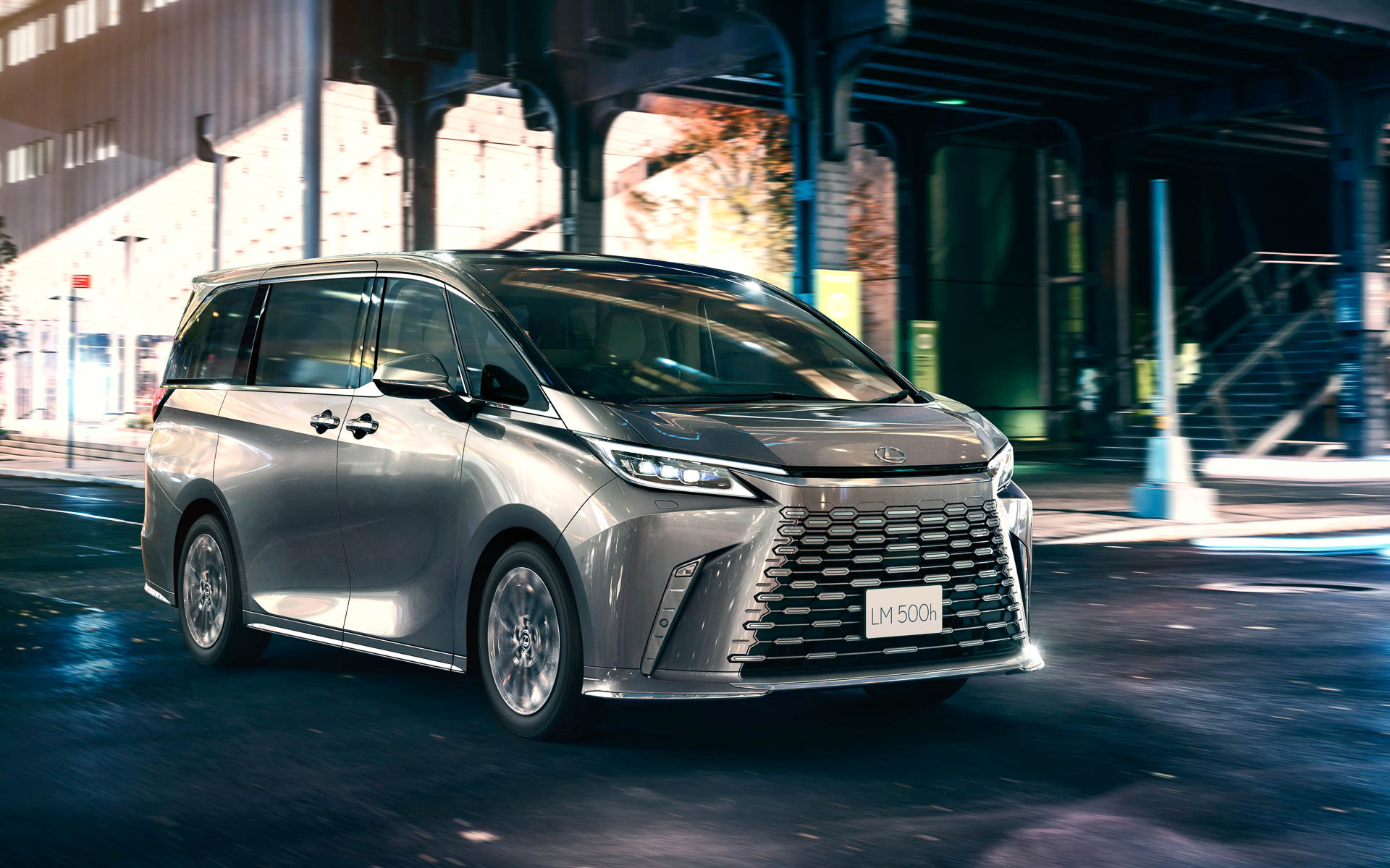 ショーファードリブンカー「LM」