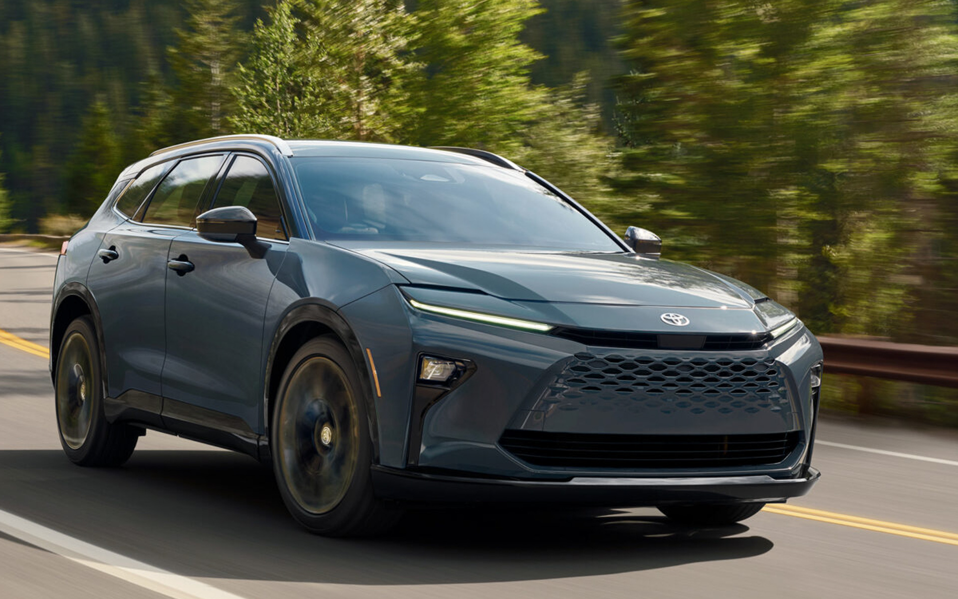 新型「クラウンエステート」が北米デビュー、現地名「CROWN SIGNIA」で2024年夏発売へ