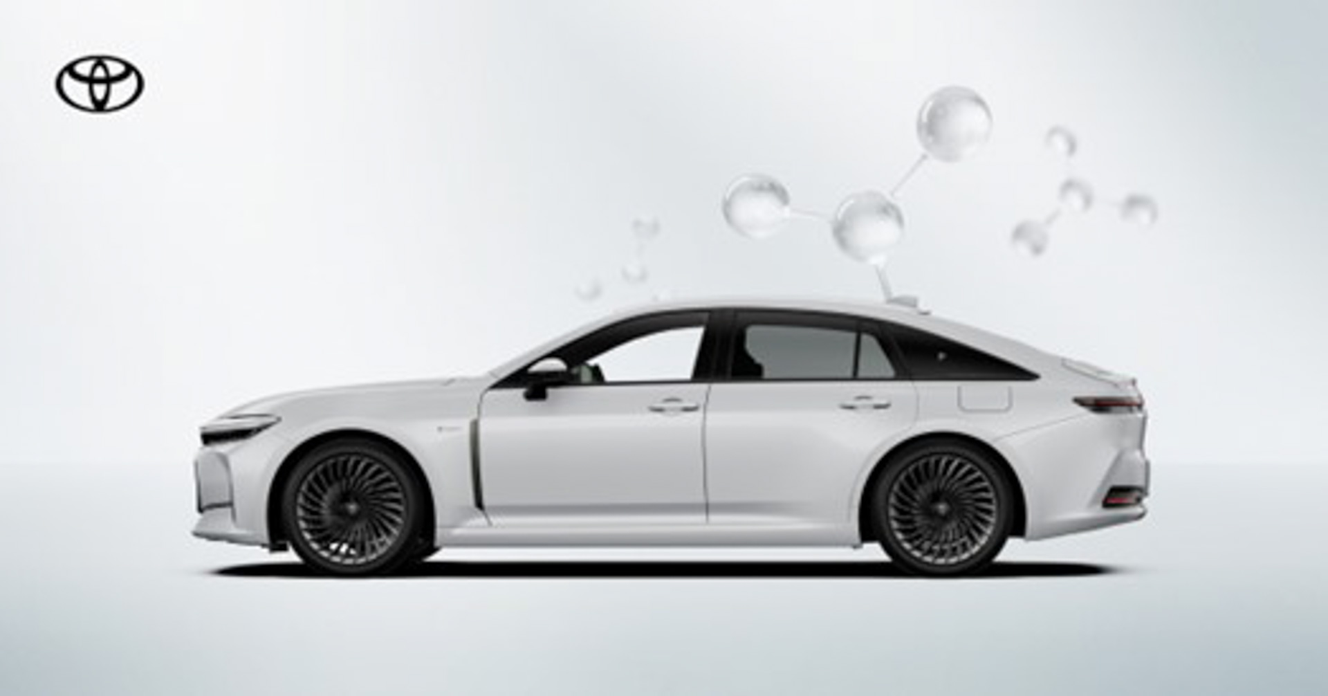 新型「クラウンセダン」のFCEVモデル