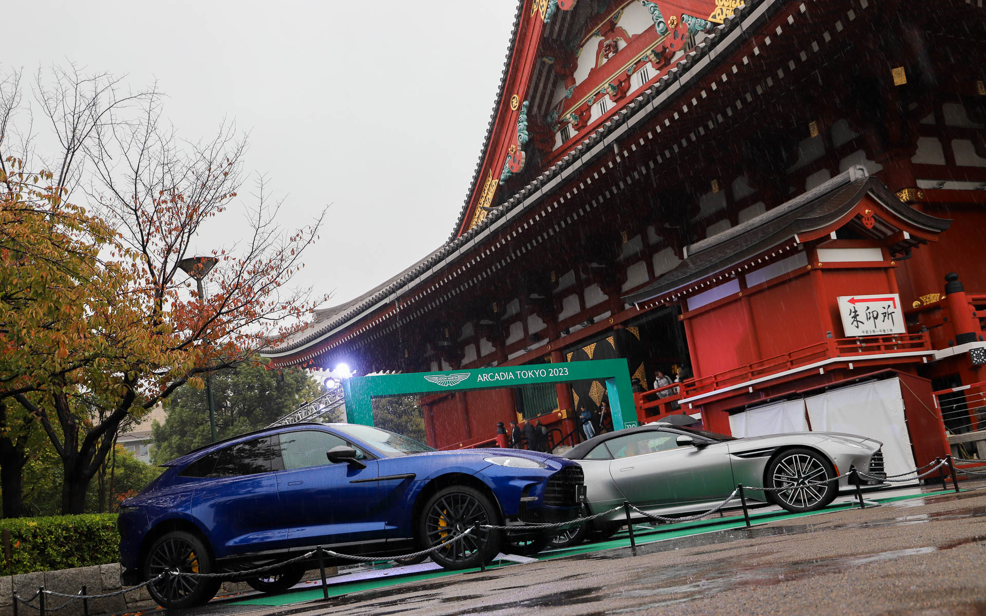 金龍山浅草寺として初の車両展示となる「ASTON MARTIN ARCADIA TOKYO 2023」が開幕