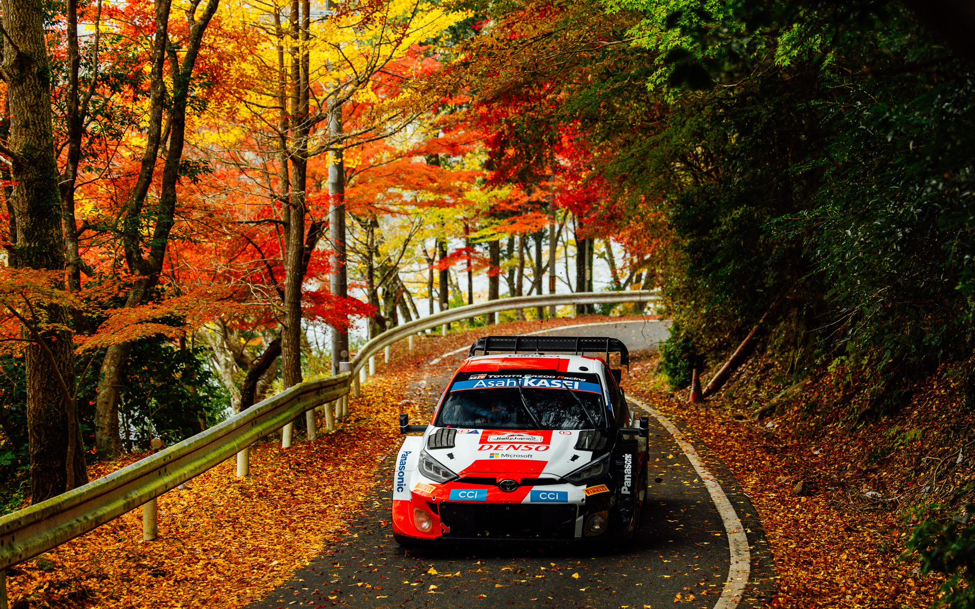 2位の17号車 セバスチャン・オジエ/ヴァンサン・ランデ（トヨタ GRヤリス ラリー1ハイブリッド）