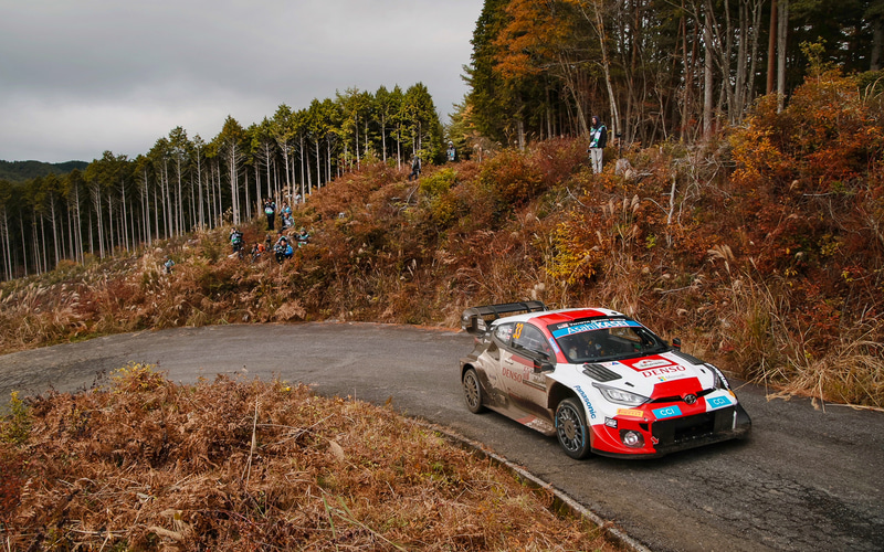 WRCラリージャパン、トヨタが1-2-3フィニッシュ 勝田貴元は驚速の走り