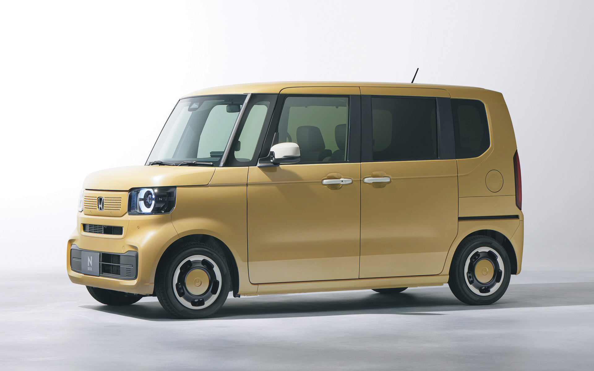 10月6日に発売された新型「N-BOX」