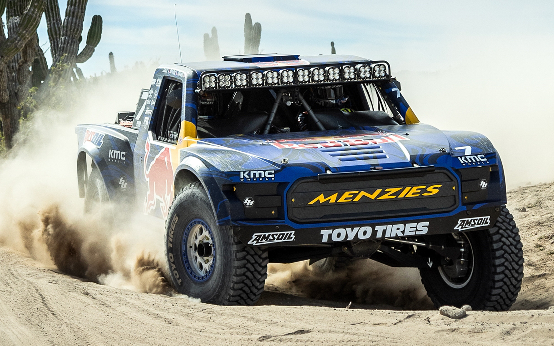 バハ1000に参戦したオープンカントリー M/T-R装着車両