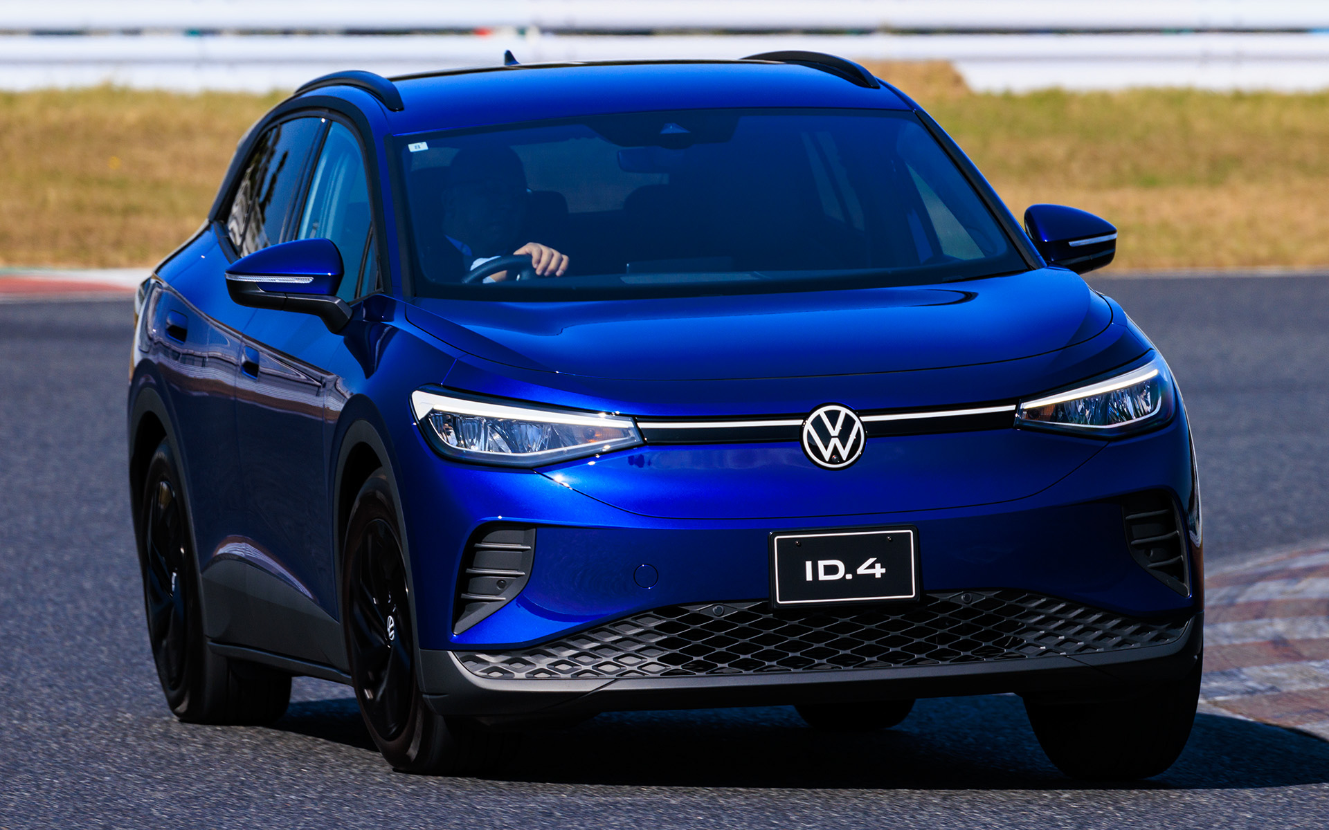 フォルクスワーゲン「ID.4」：フォルクスワーゲン グループ ジャパン株式会社