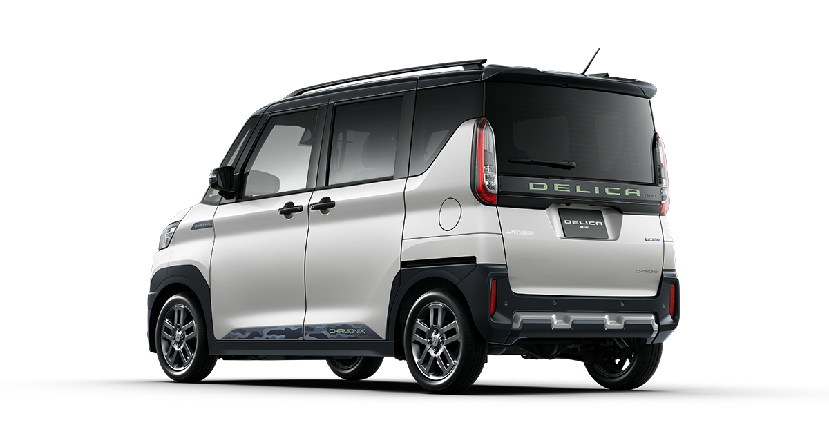 シャモニーパッケージ装着車リアビュー