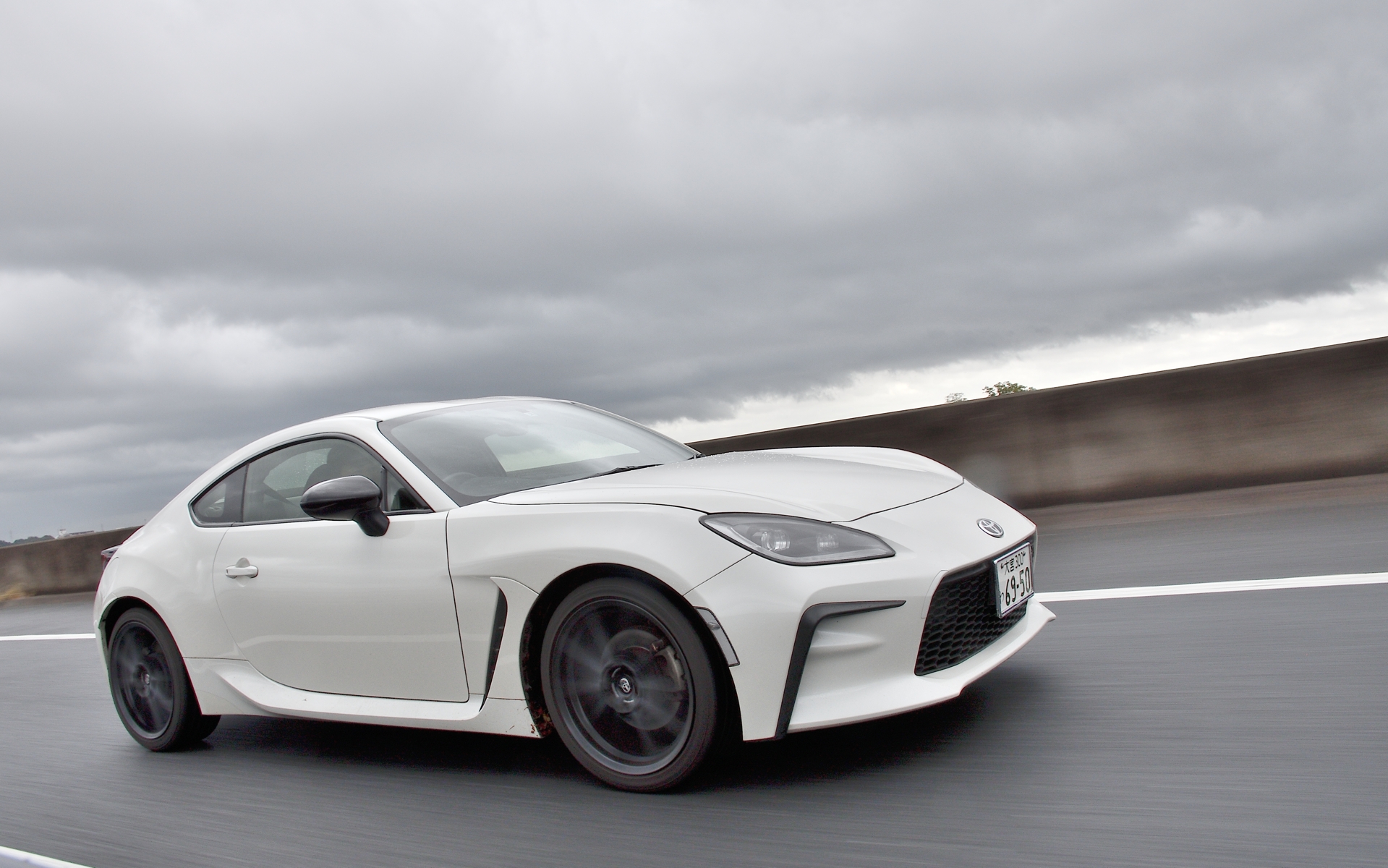 ノーマルスプリングもダメではないが……