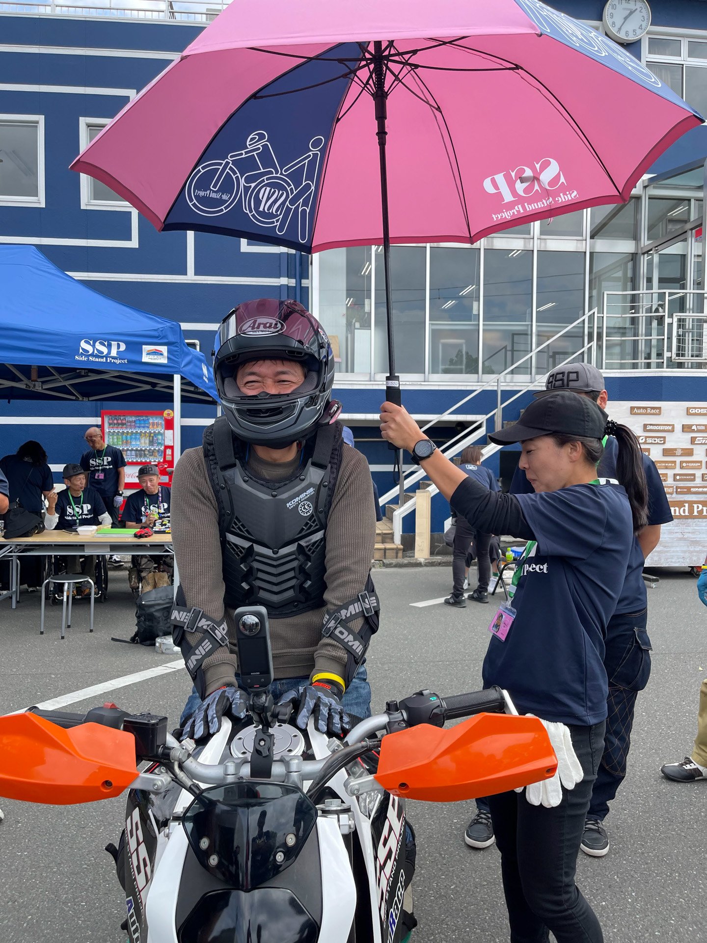 エンジンをかけただけでこの笑顔。なんでよ（笑）