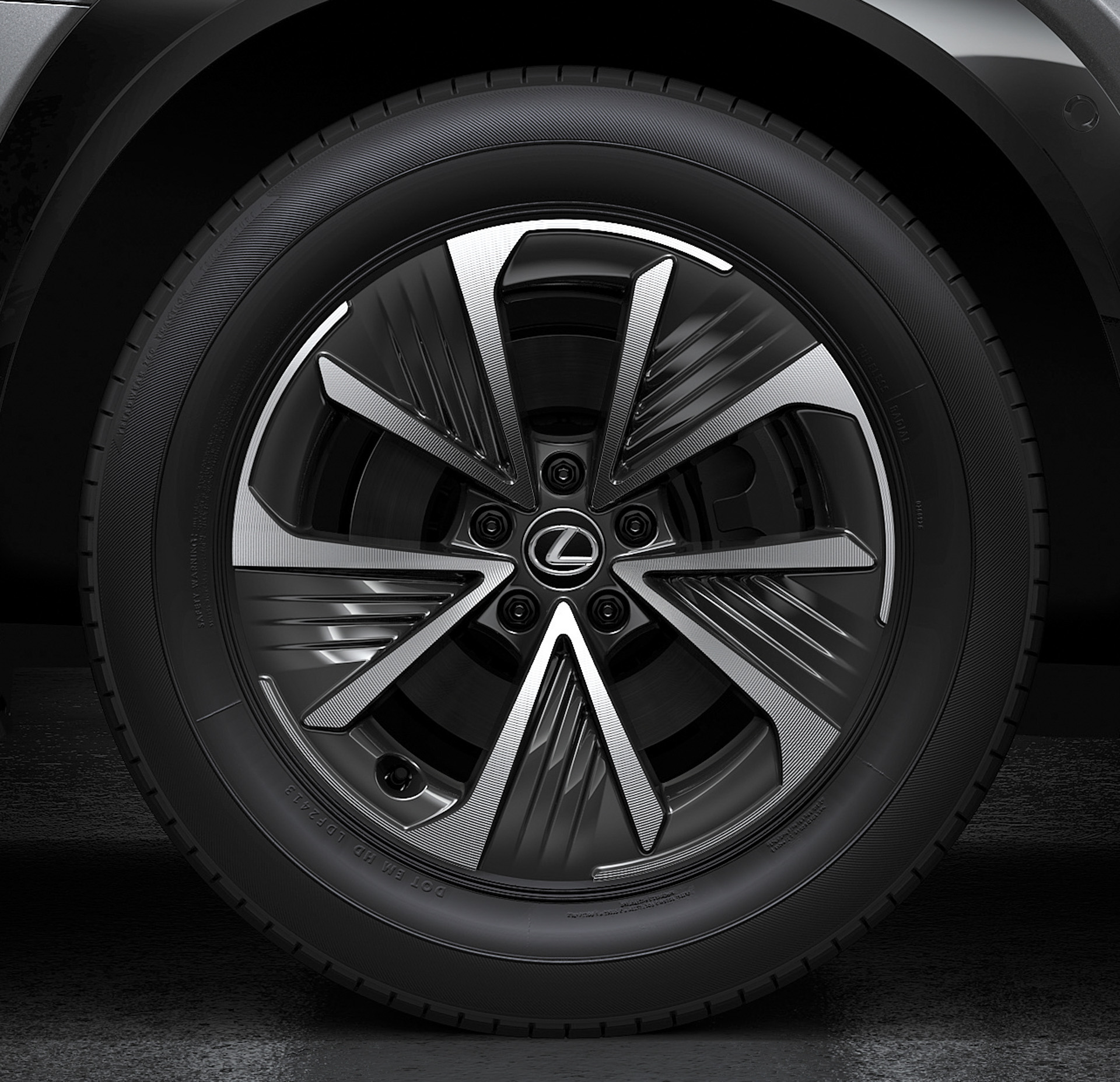 "ホイールデザイン（ダークグレーメタリック塗装＋切削光輝)（18インチタイヤ）RZ300e専用"	