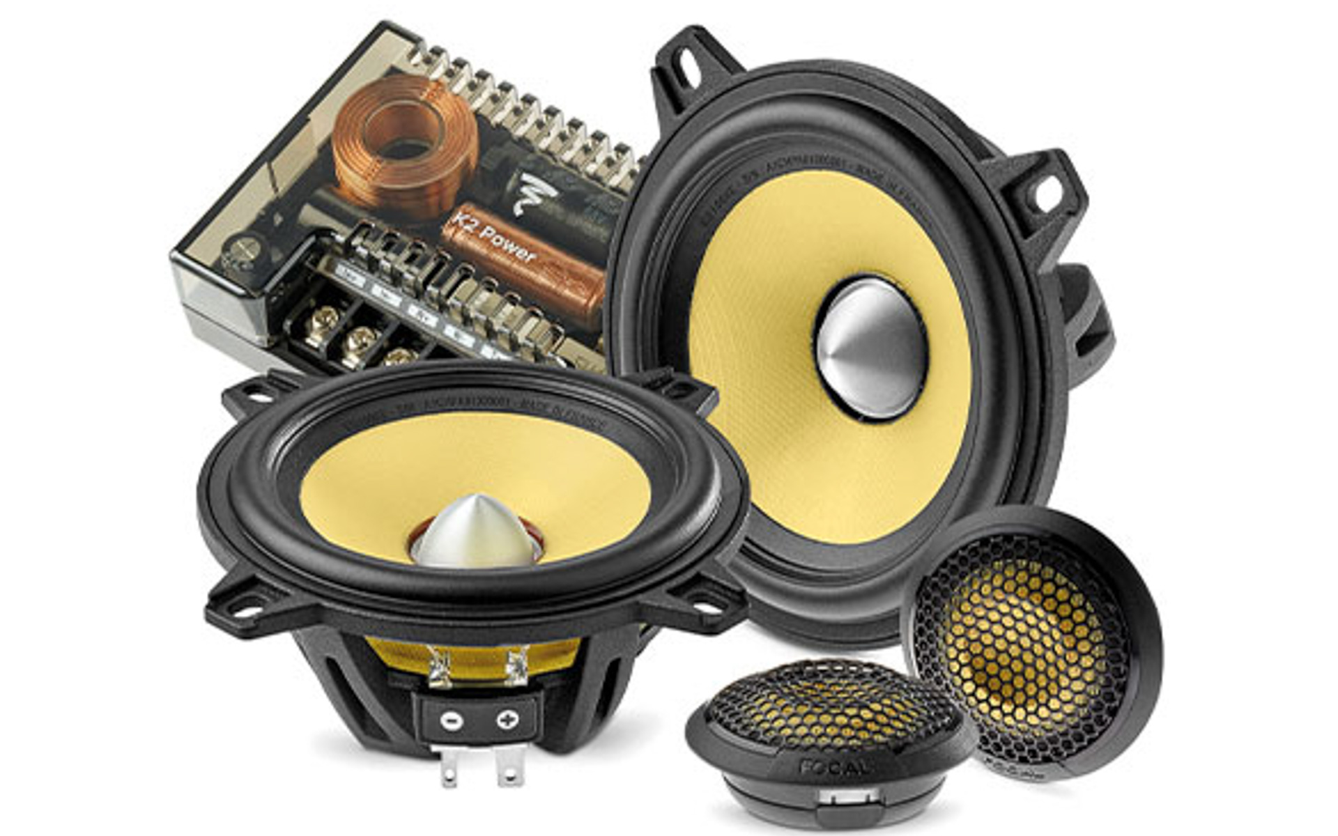 100mm 2ウェイ・コンポーネントキット「ES 100 KE」（9万6800円）、ウーファー：100mm口径、TMD採用K2サンドウィッチコーン、トゥイーター：25mm口径、TMD採用Mインバーテッド・アラミドドーム、再生周波数帯域：110Hz～22kHz、定格入力/最大入力：60W/120W、インピーダンス：4Ω、出力音圧レベル：90dB（2.83V/1m）、ネットワーク：12/12dB（3.5kHz）