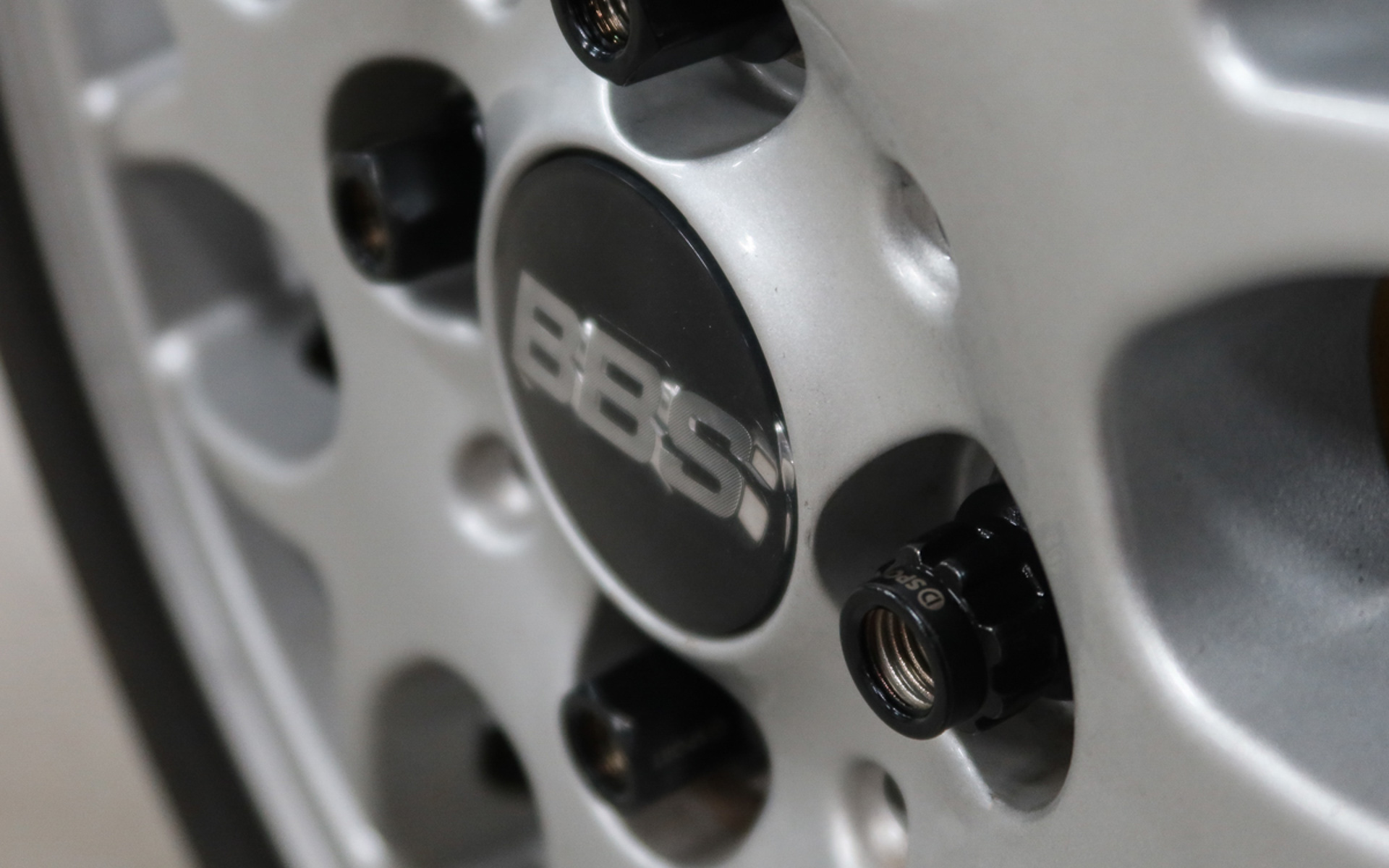 D-SPORTが2種類のホイールナットを発売した