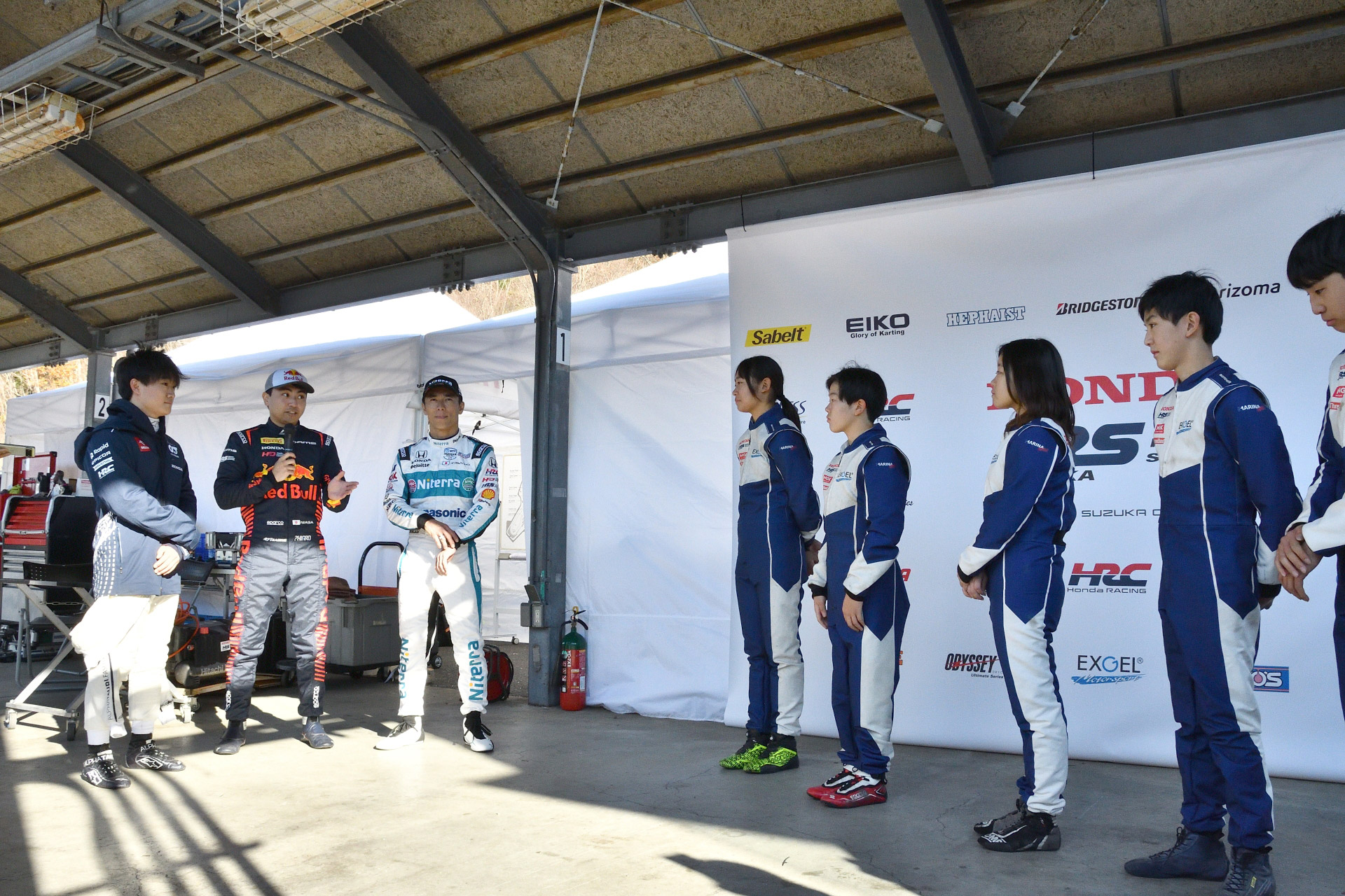 レース後には受講生との質疑応答の時間が設けられた