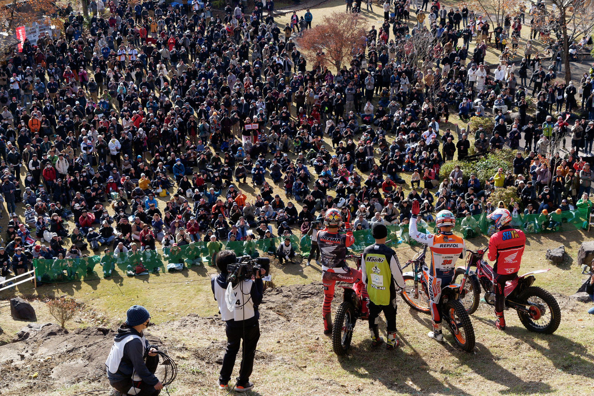 ハローウッズの崖エリアではトライアルの実演