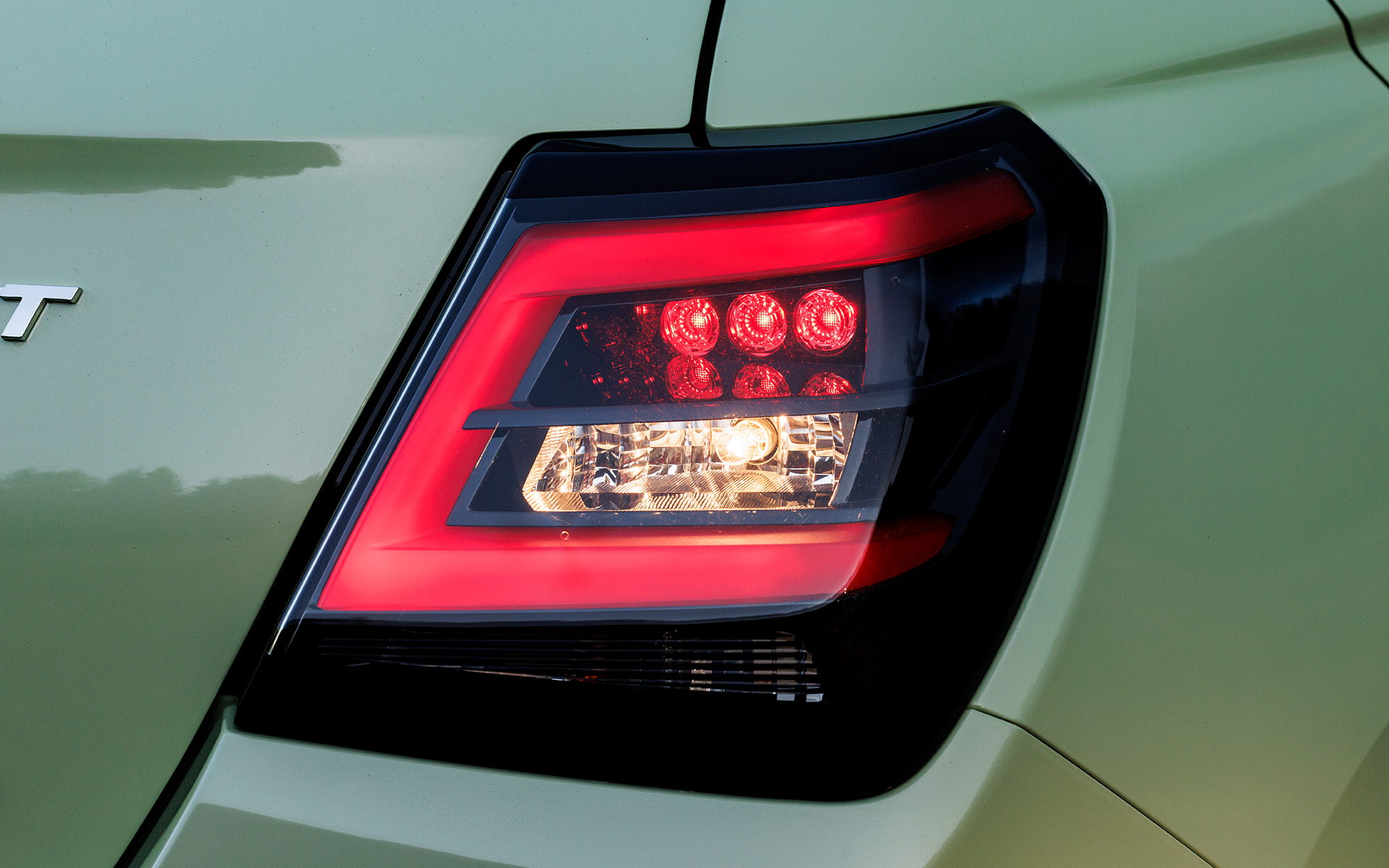 バックランプ点灯時