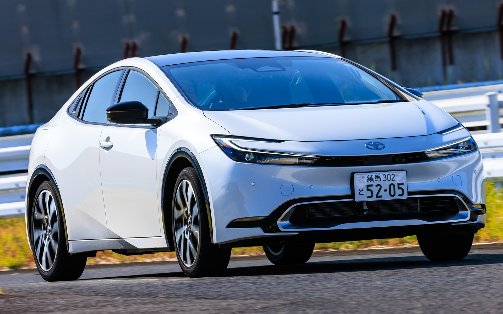 トヨタ「プリウス」：トヨタ自動車株式会社