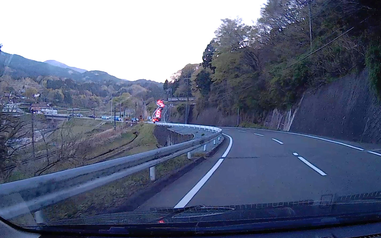 複数の抜け道のうち最後のルートも渋滞するようになった