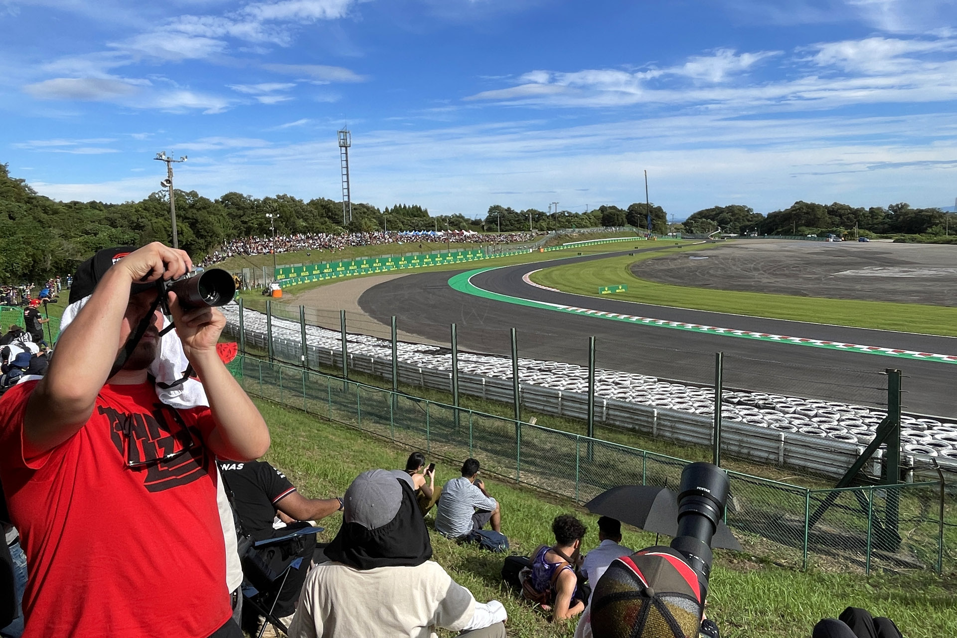 Q1の撮影ポイントはスプーン1つ目と2つ目の中間付近