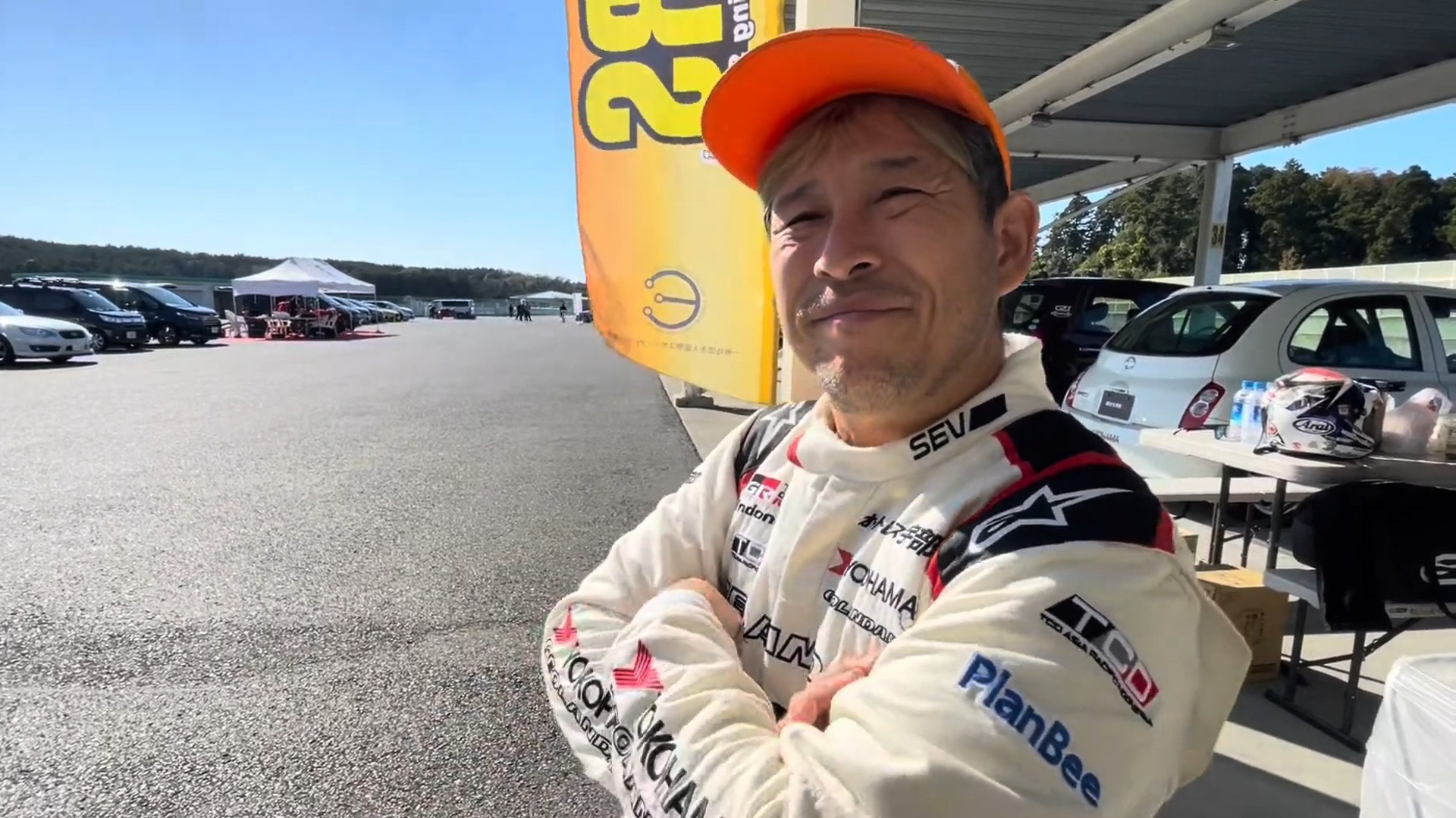 キネティックシートとGRヤリスにご満悦の青木選手