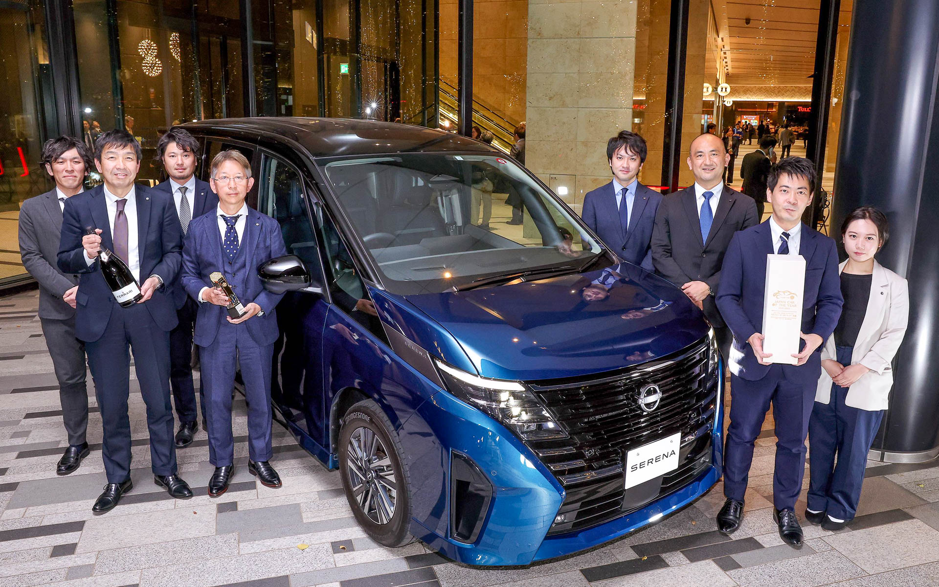 テクノロジー・カー・オブ・ザ・イヤーは日産「セレナ」。シリーズHVのe-POWERは発電専用の新開発3気筒エンジンとモーター駆動の滑らかさが評価されました
