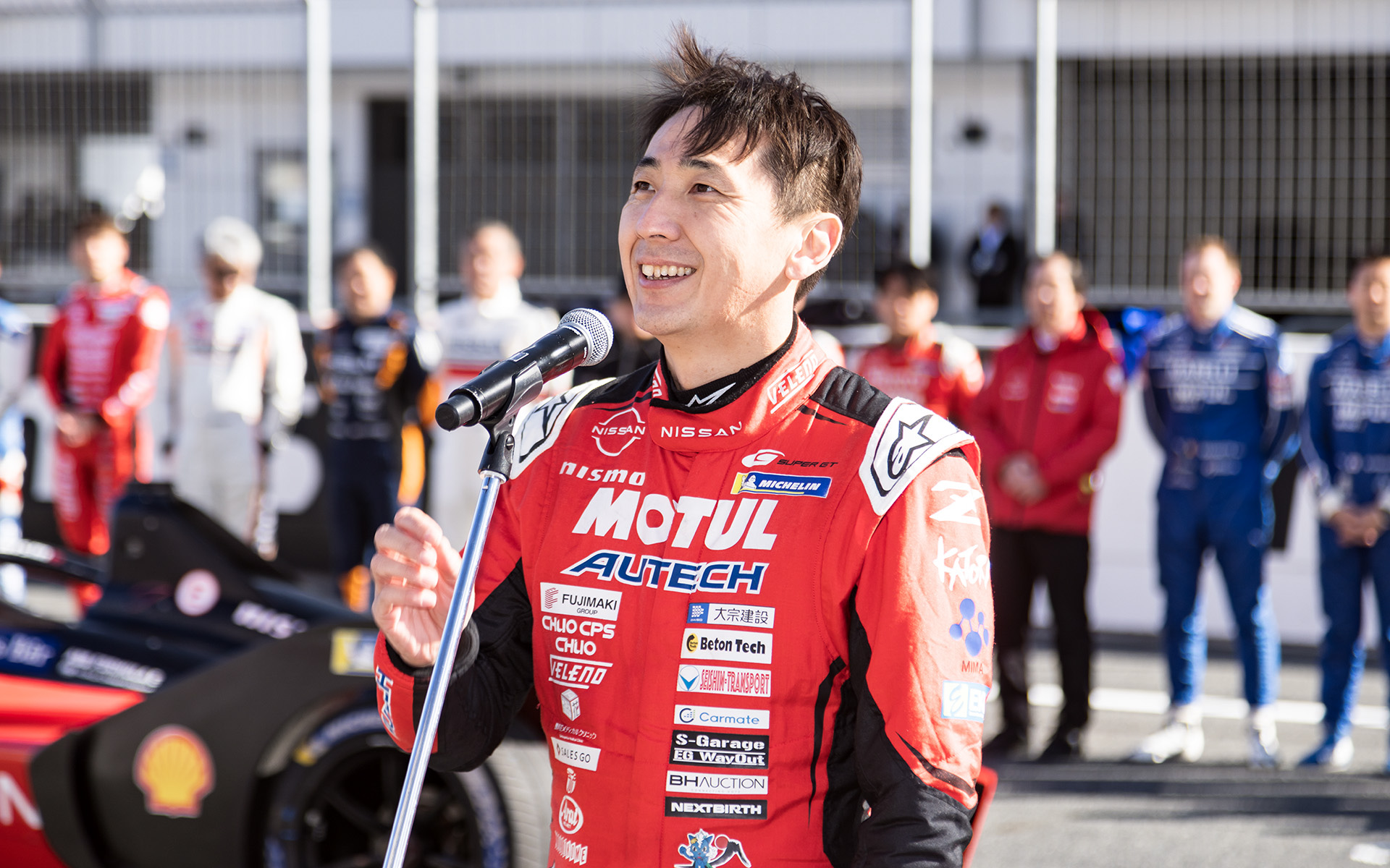 集まったファンに感謝を述べた松田次生選手