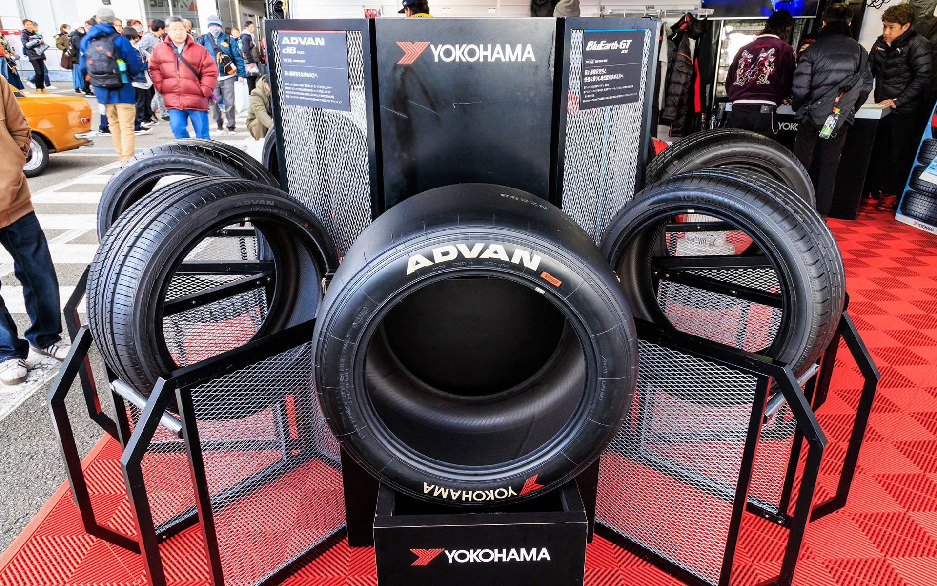 横浜ゴムブース