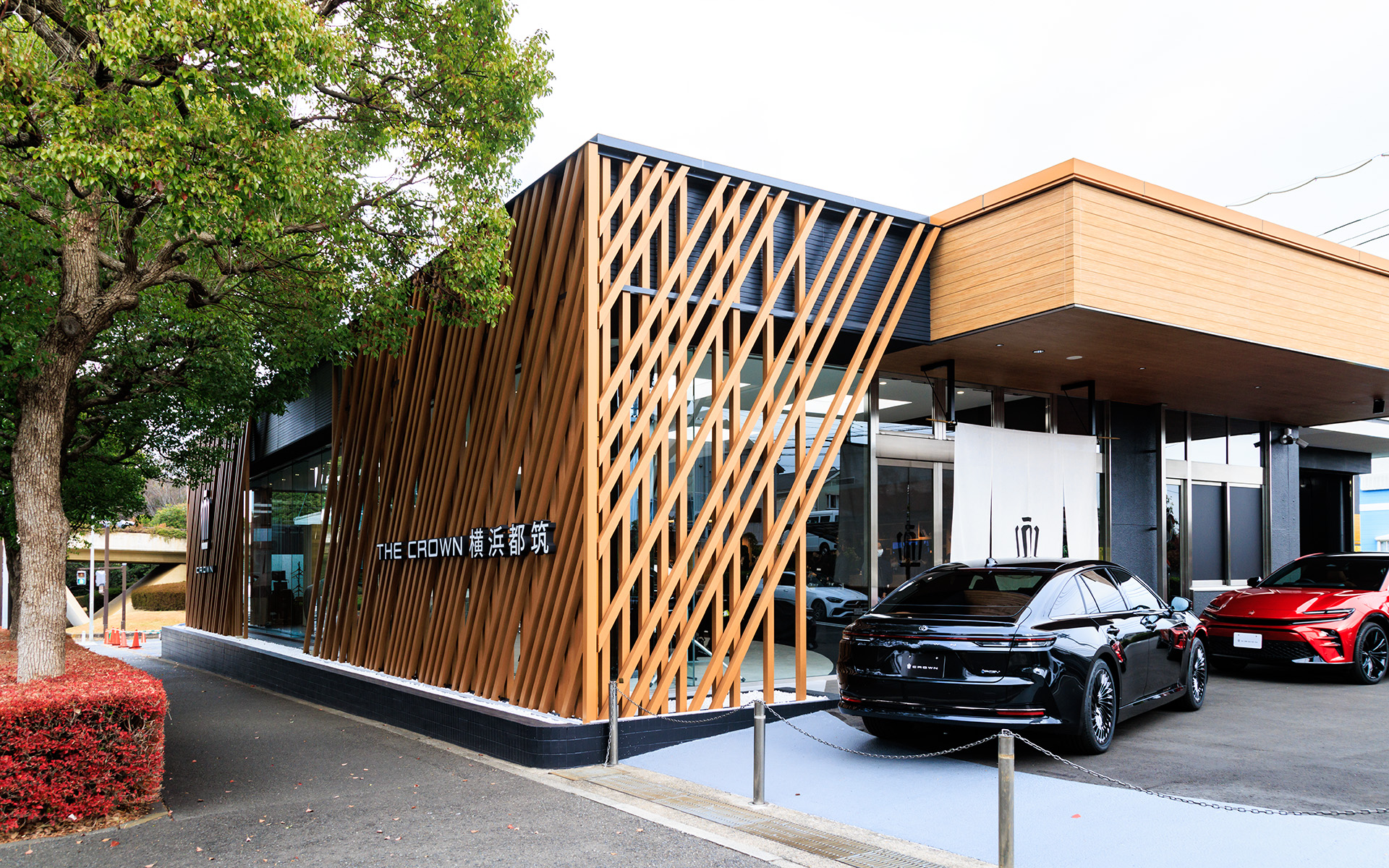 THE CROWN横浜都筑