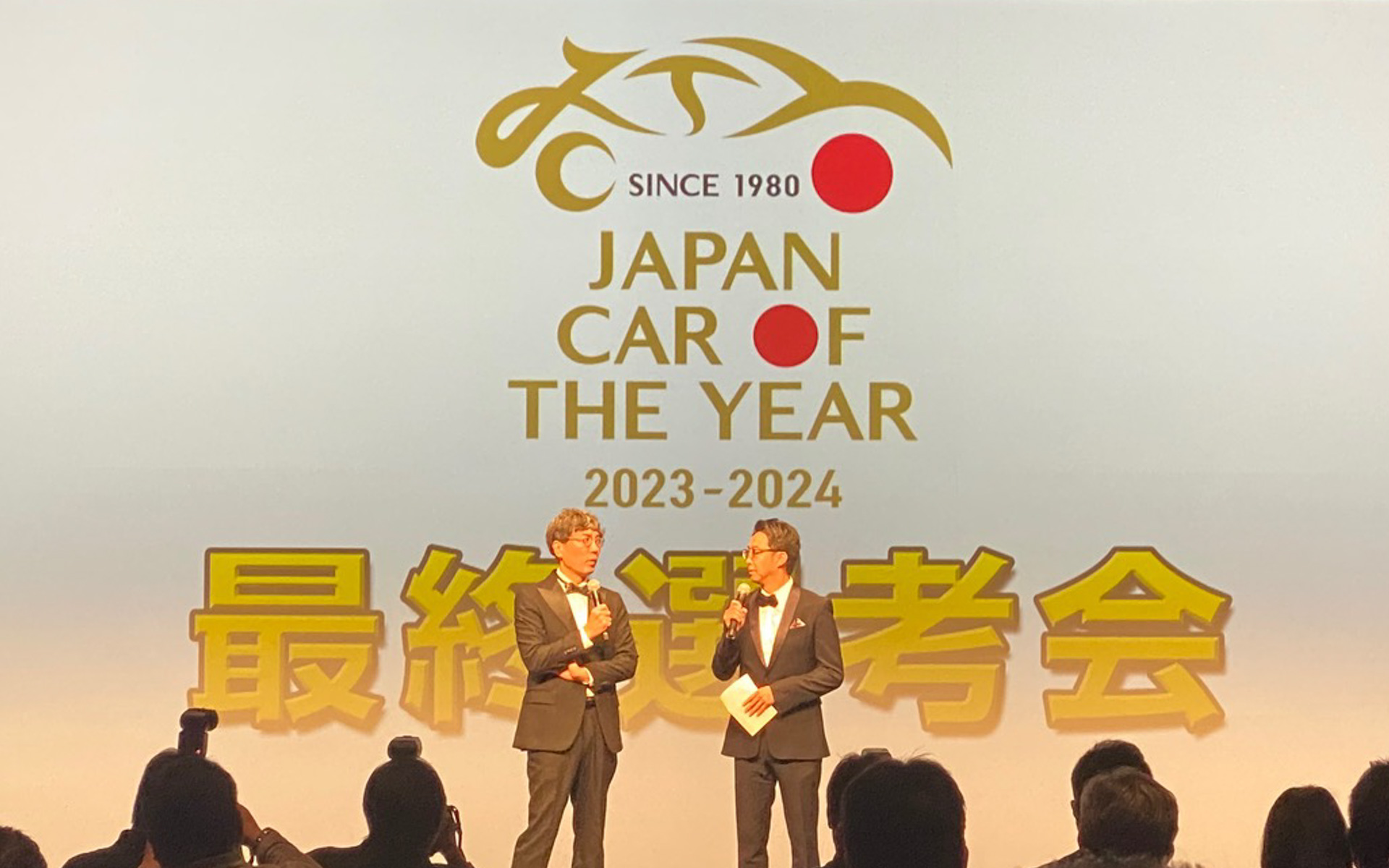 さすがの軽妙なトークで長時間の最終選考会を楽しませてくれた、おぎやはぎさん。サッシャさんのMCも素晴らしく、アーカイブとなっているLive配信をぜひ見ていただけたらと思います