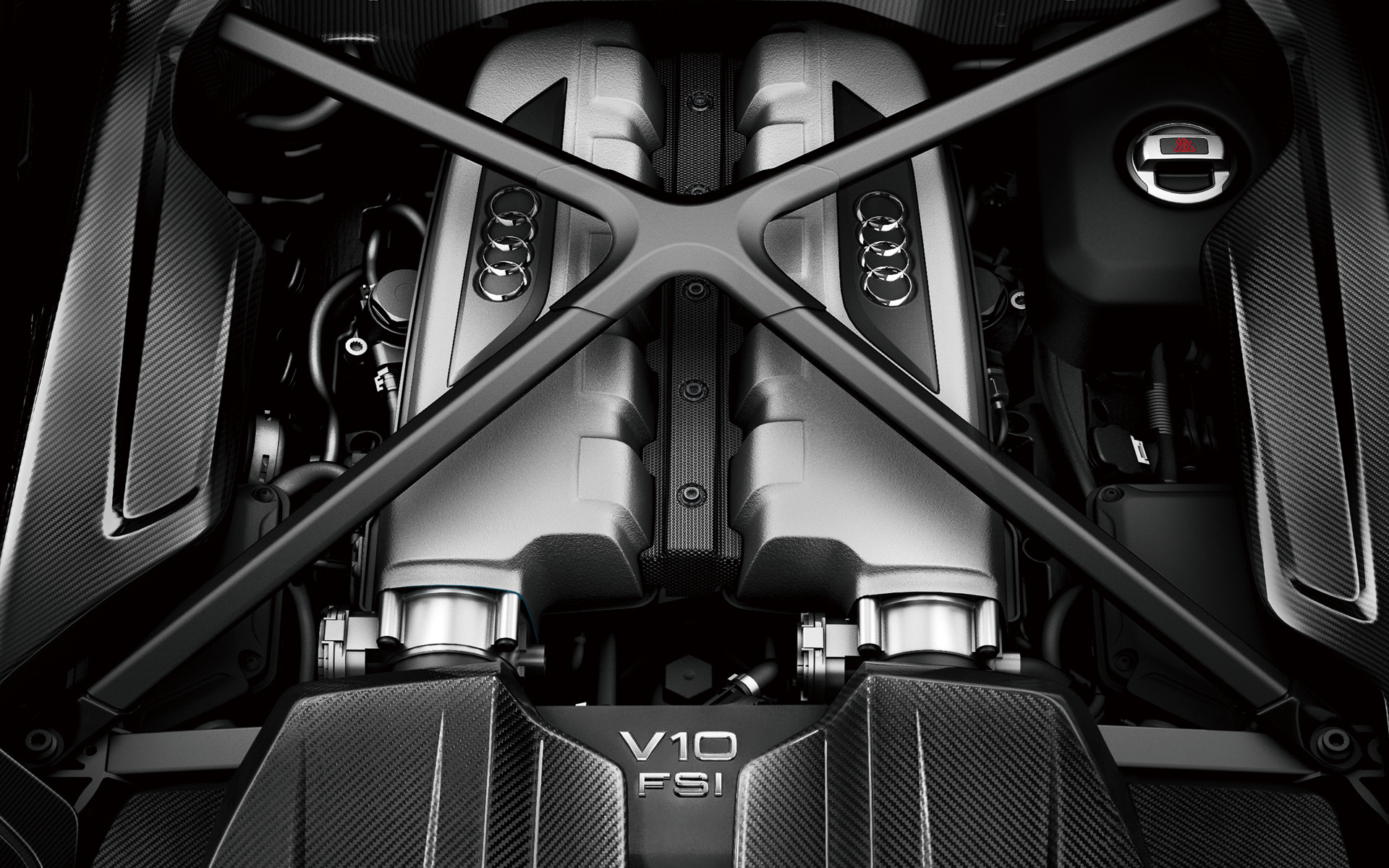 自然吸気高回転型のV型10気筒5.2リッターエンジン