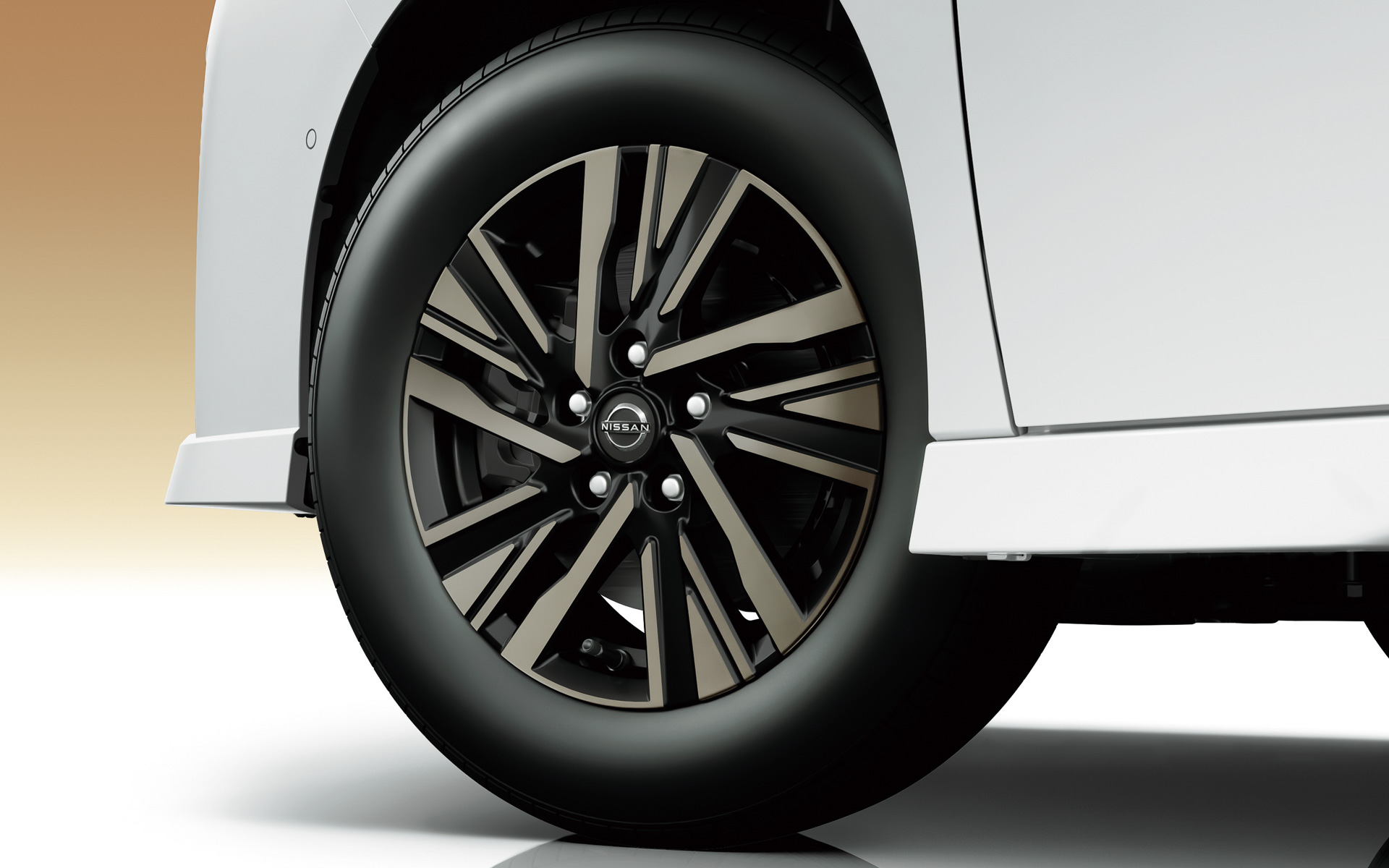 スモーククリアの16インチのアルミホイール