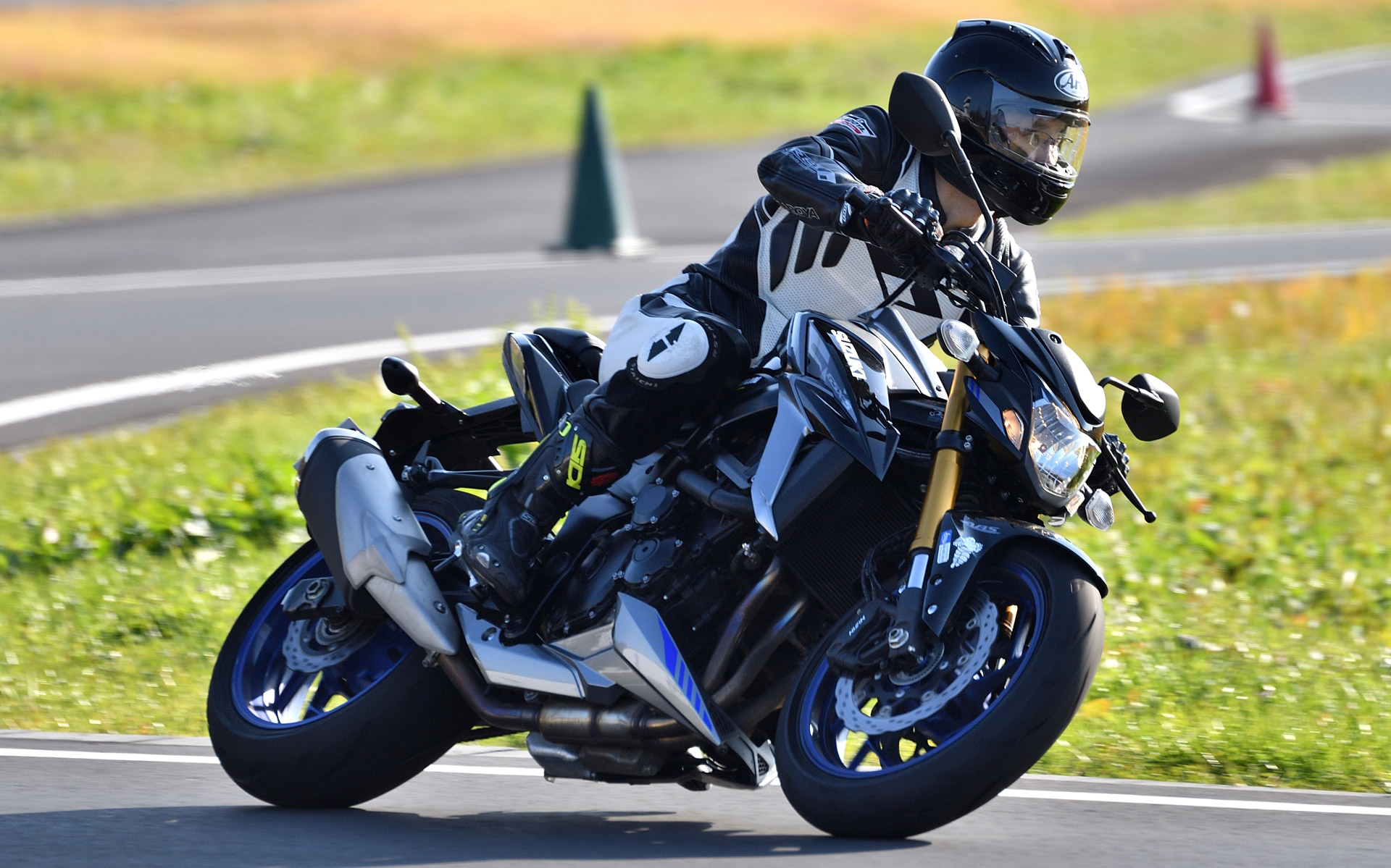 路面から得られる情報は多い