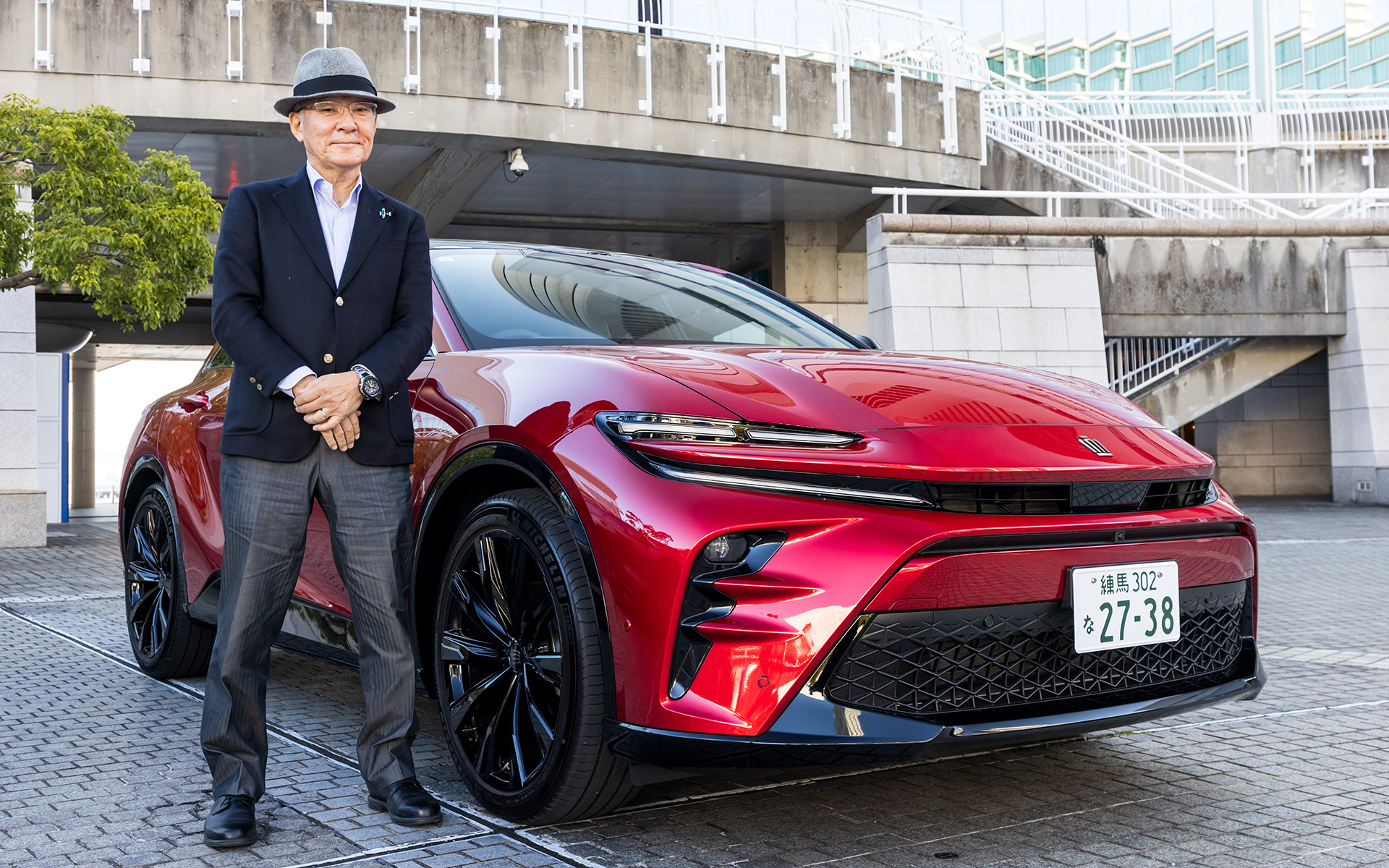 新型クラウンスポーツHEVを試乗してみました