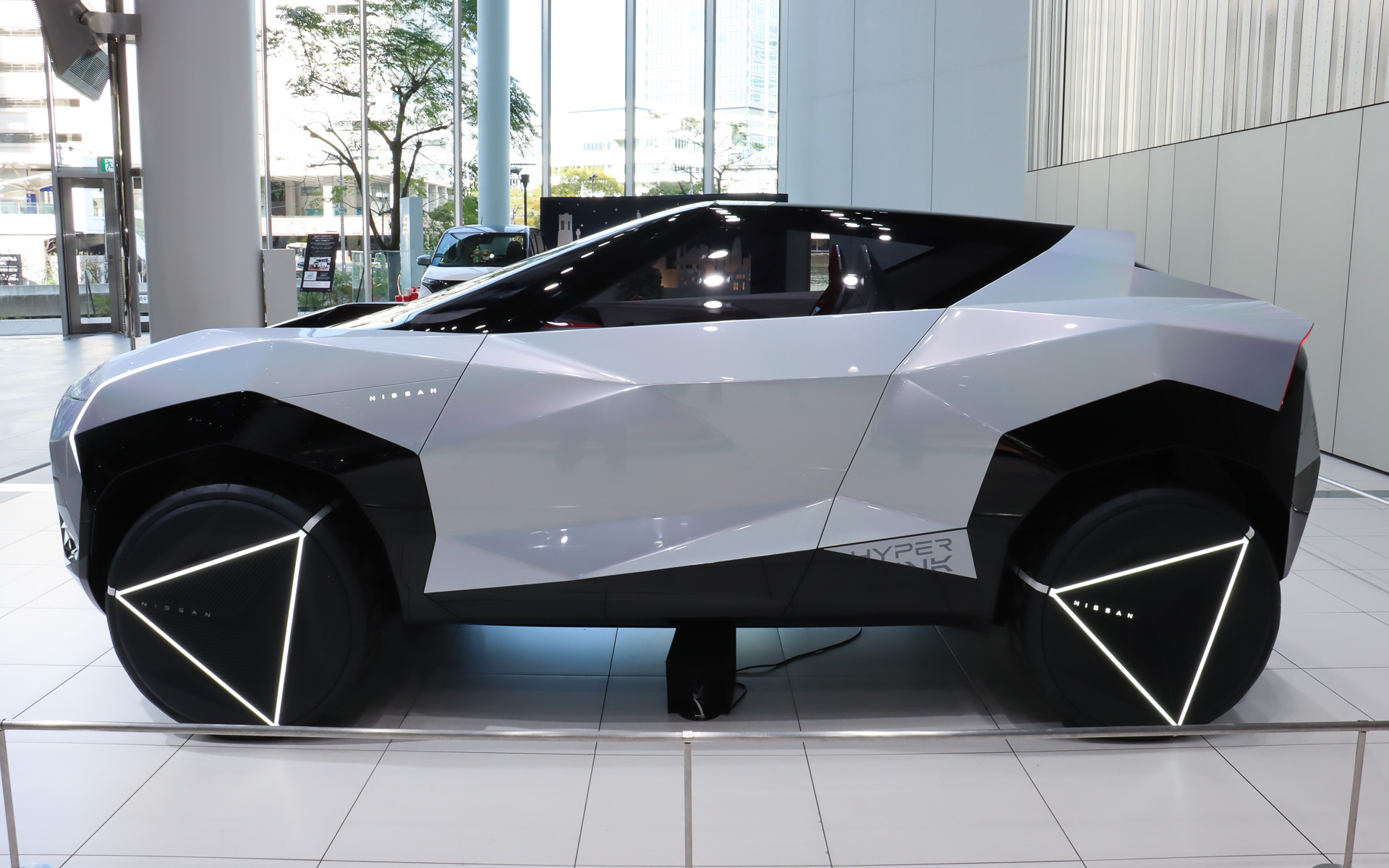 ニッサン ハイパーパンク