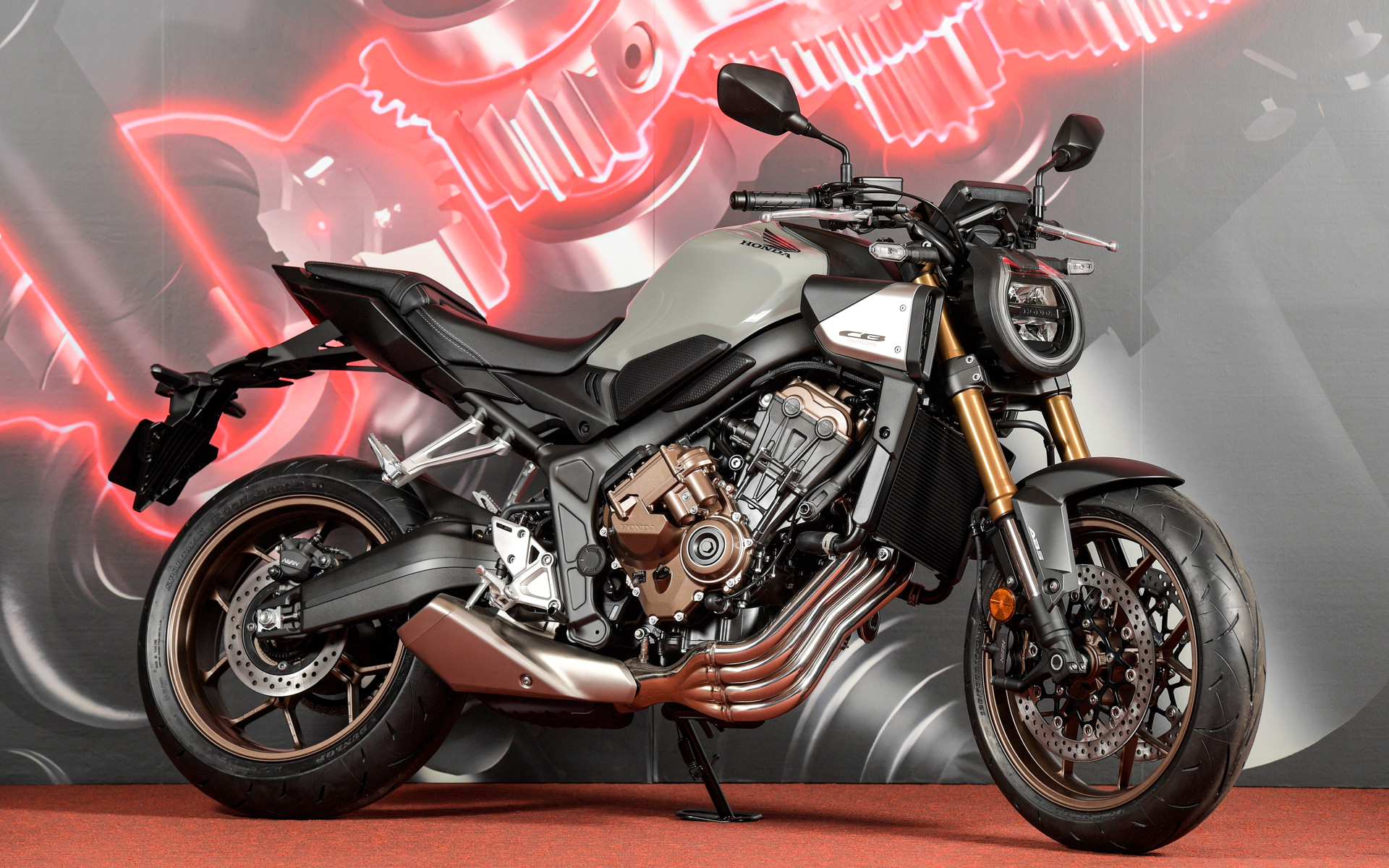 Honda E-Clutch搭載車の「CB650R」